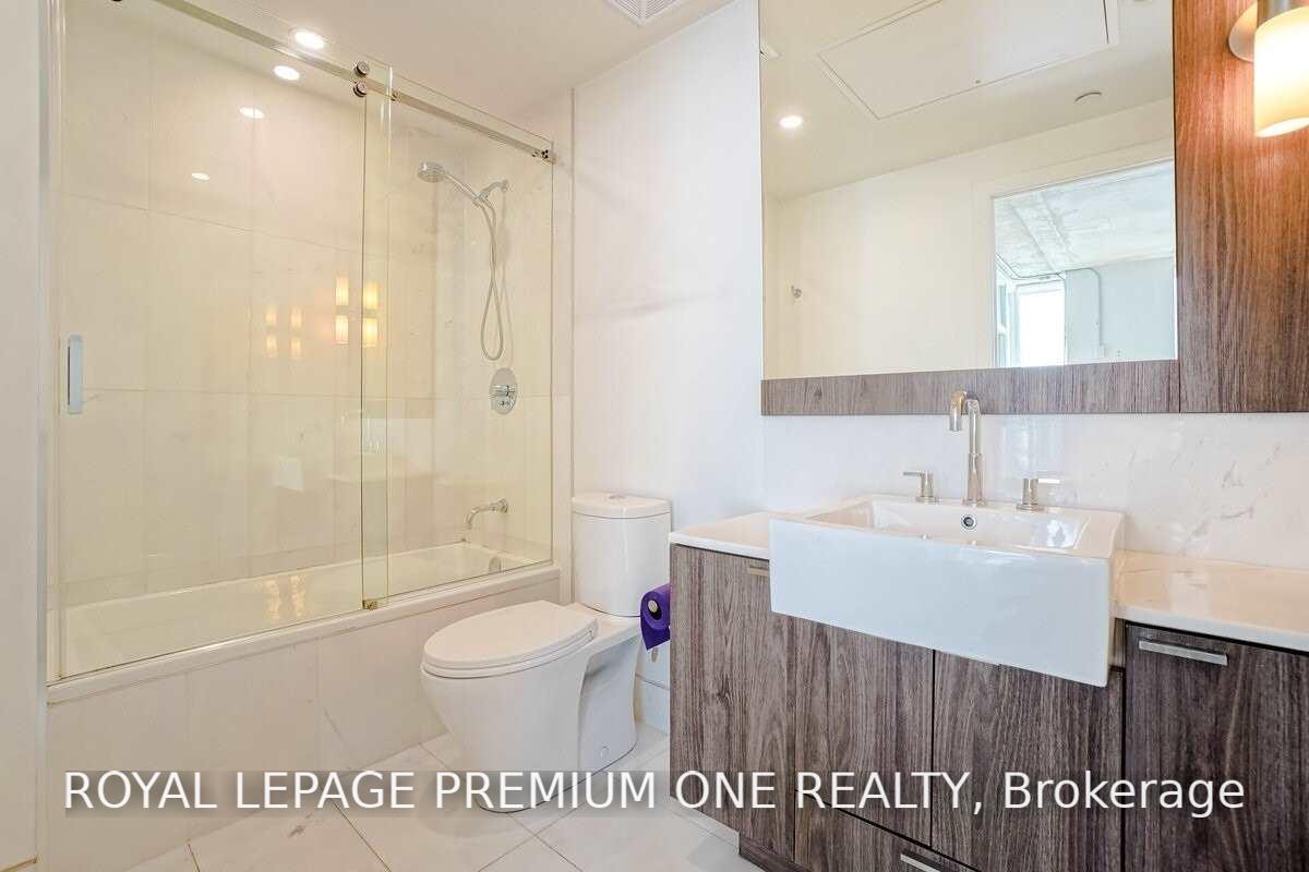 Photo 15 of Unit 2406, 88 Blue Jays Way, Toronto, Waterfront Communities — HOMEH