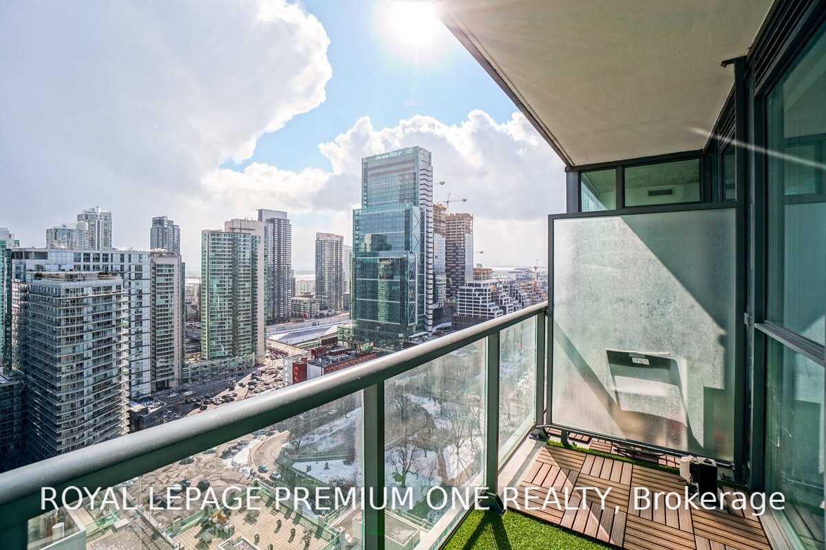 Photo 17 of Unit 2406, 88 Blue Jays Way, Toronto, Waterfront Communities — HOMEH