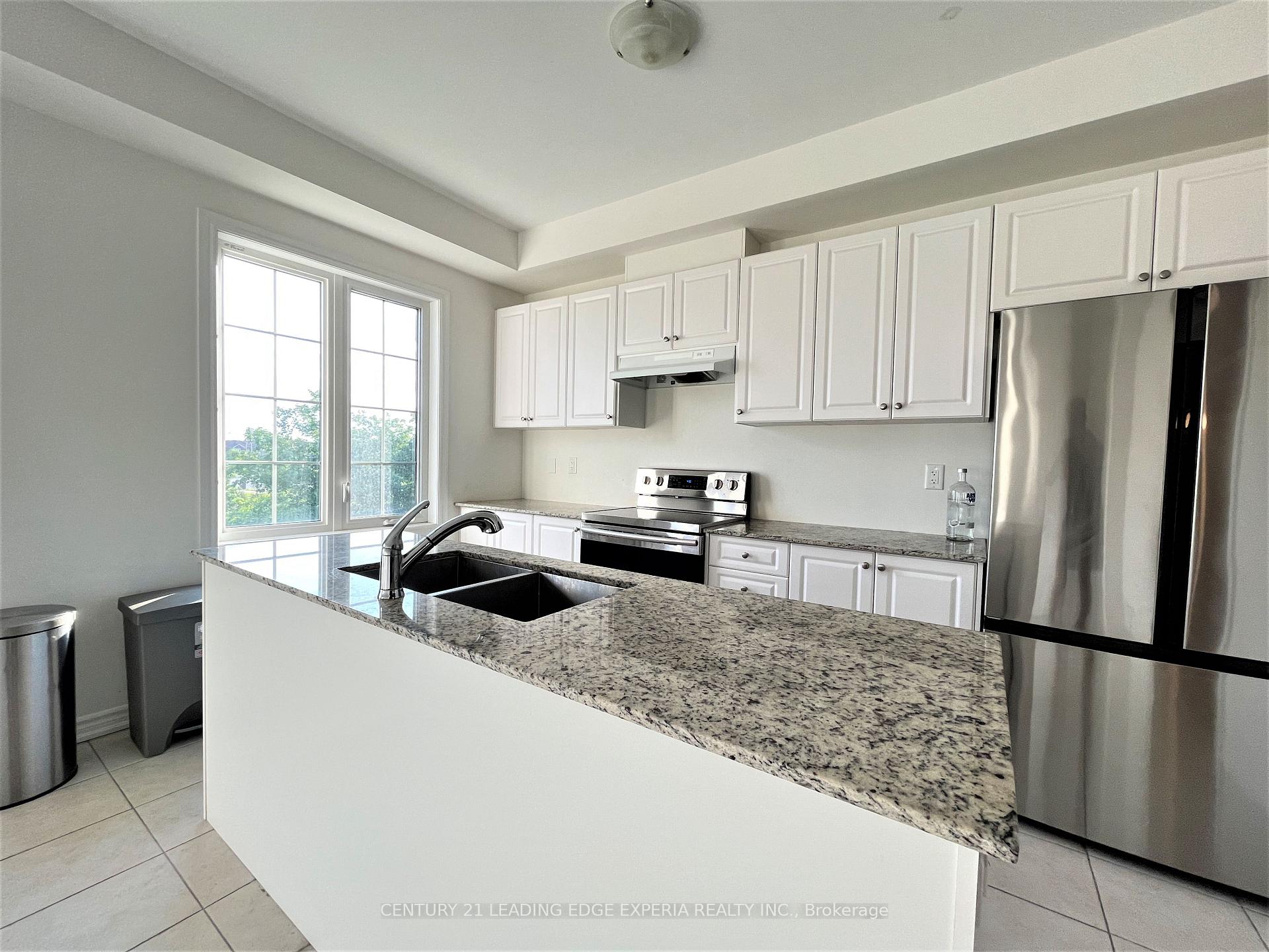 Photo 6 of 12 Pomarine Way W, Brampton, Credit Valley — HOMEH