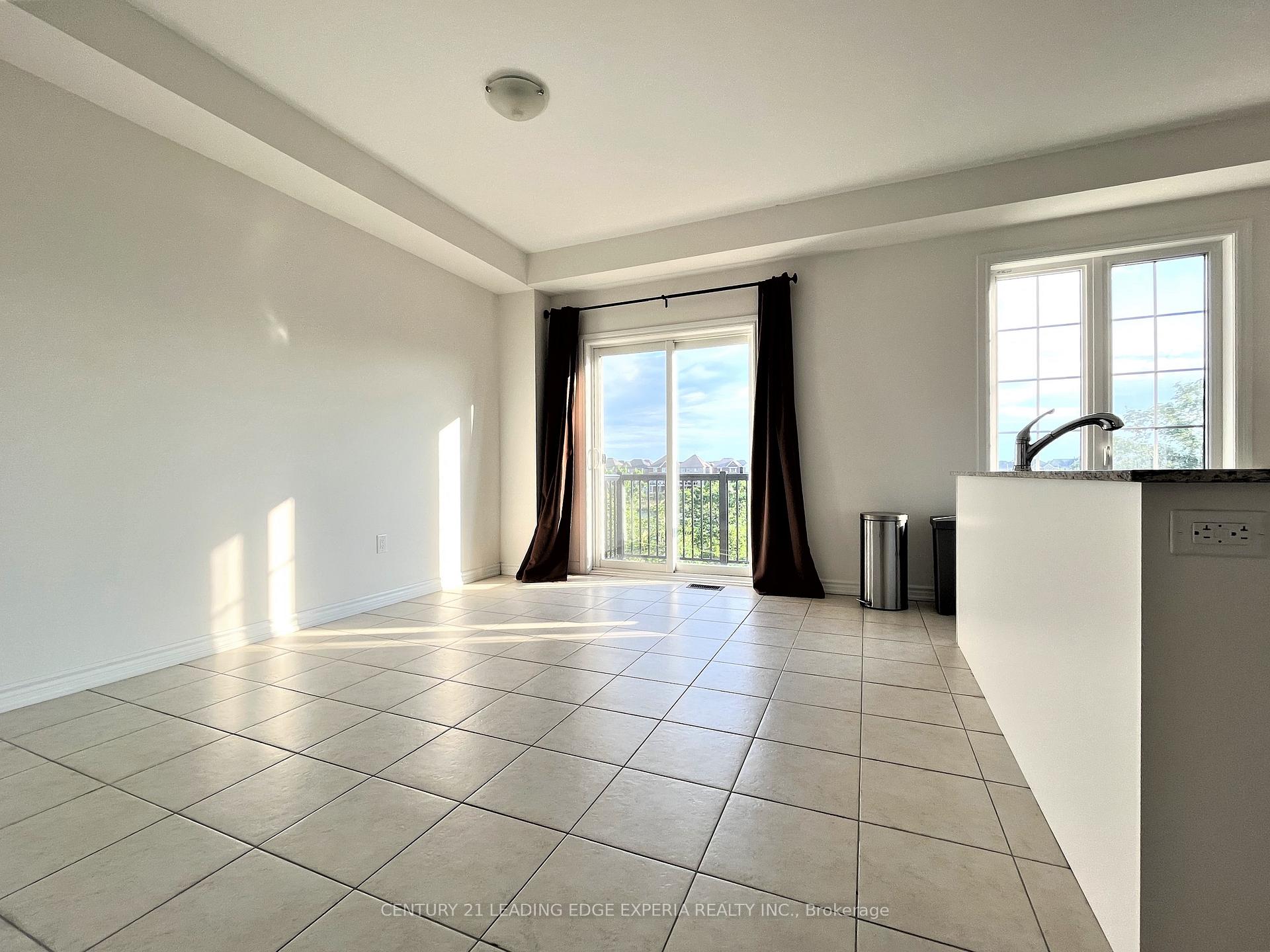 Photo 8 of 12 Pomarine Way W, Brampton, Credit Valley — HOMEH