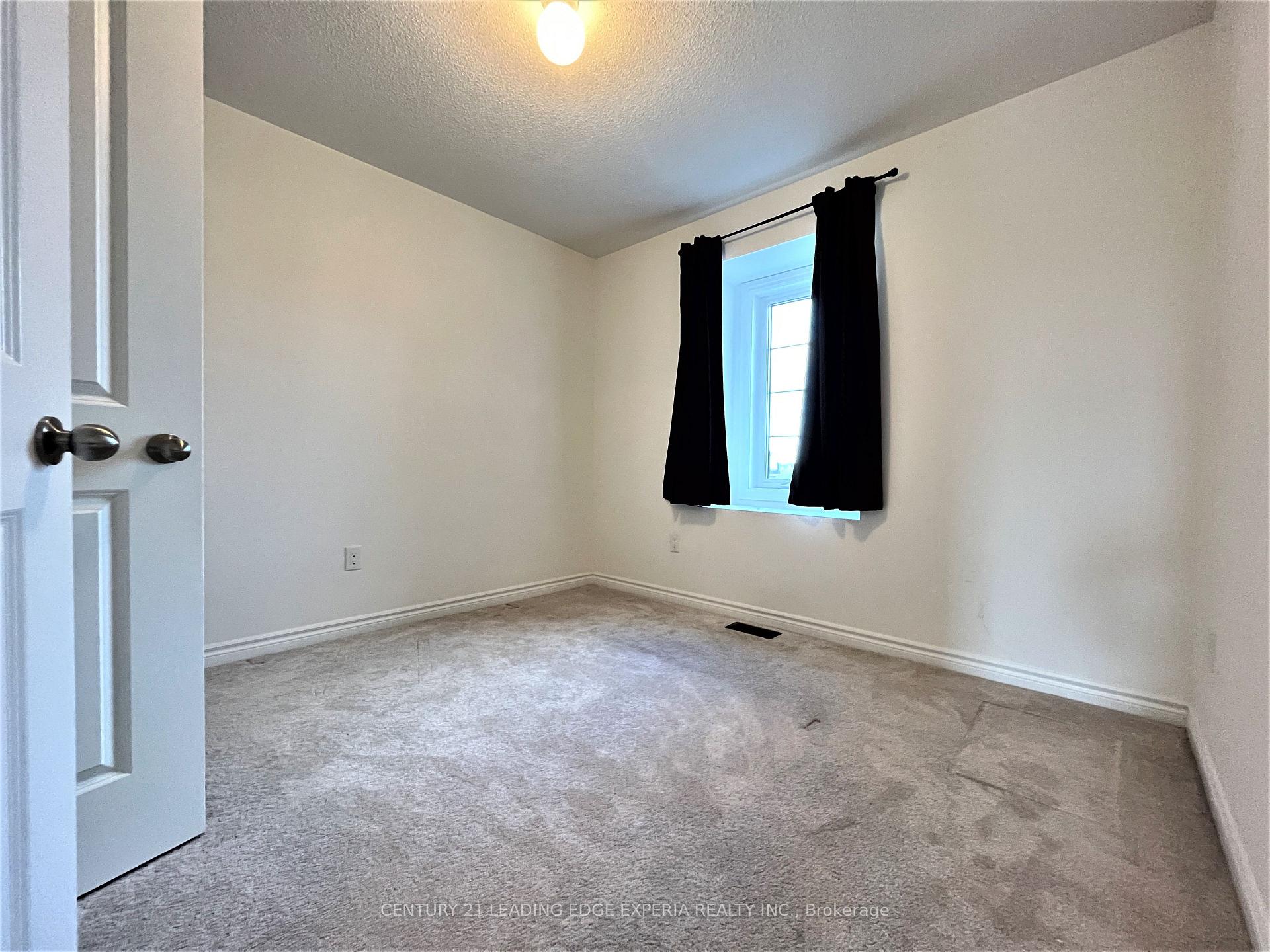 Photo 22 of 12 Pomarine Way W, Brampton, Credit Valley — HOMEH