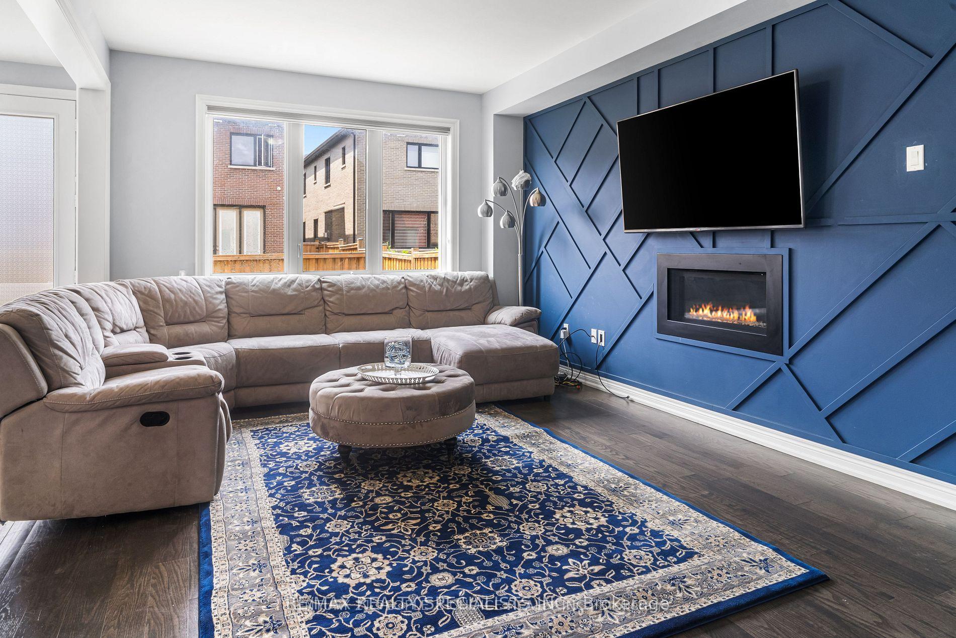 Photo 5 of 22 Gainsford Road, Brampton, Credit Valley — HOMEH
