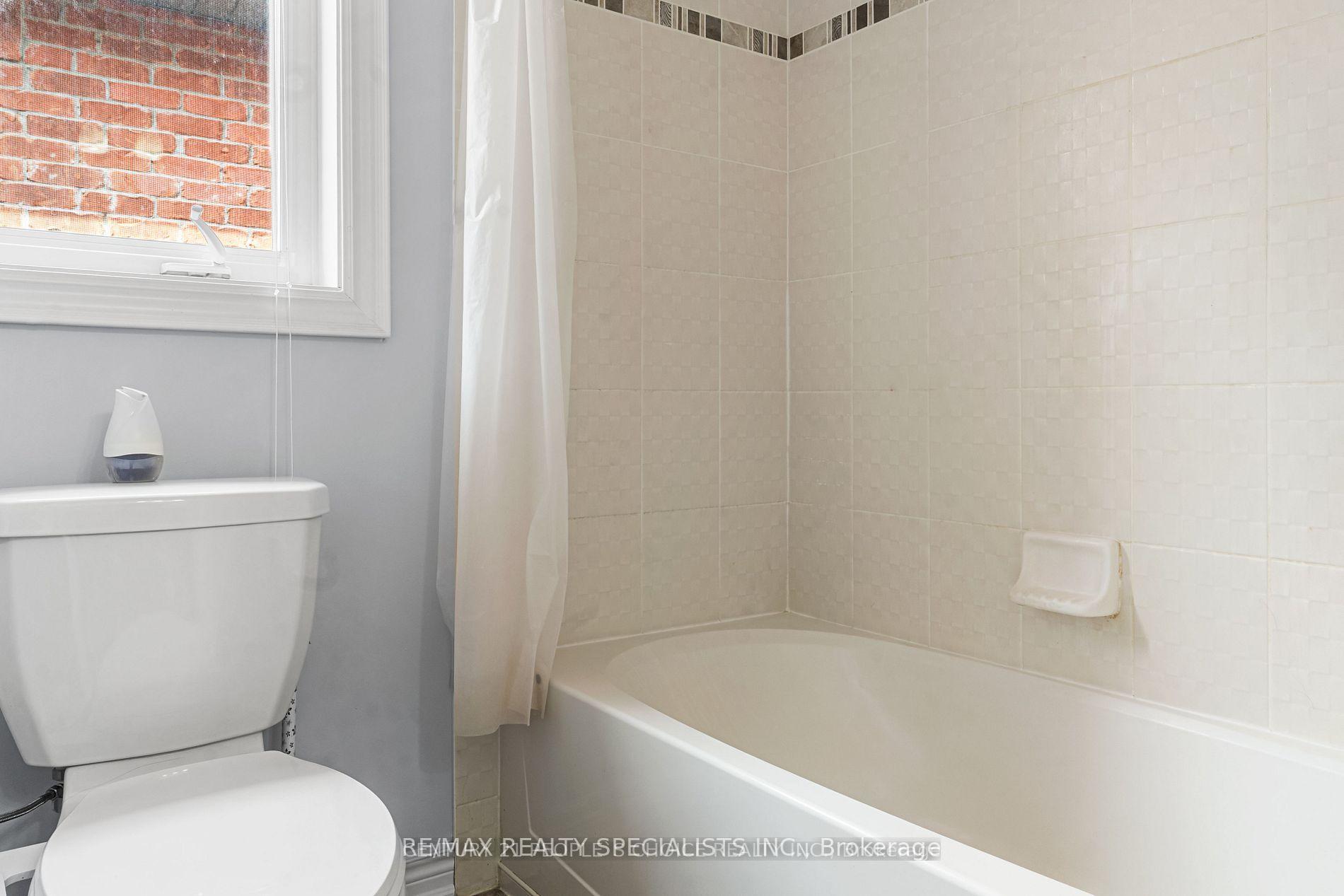 Photo 20 of 22 Gainsford Road, Brampton, Credit Valley — HOMEH