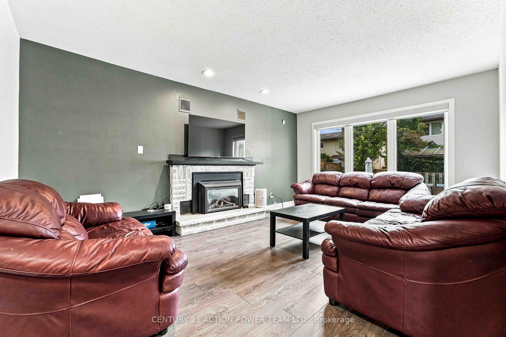 Photo 19 of 6179 Voyageur Drive, Ottawa, Convent Glen — HOMEH