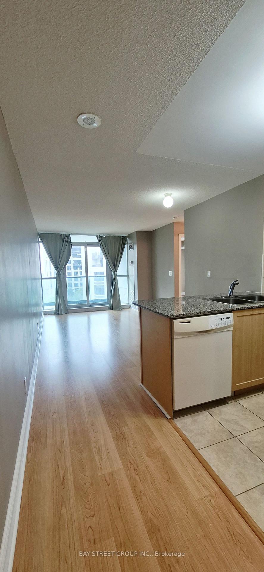 Photo 1 of Unit 812, 30 Clegg Road, Markham, Unionville — HOMEH