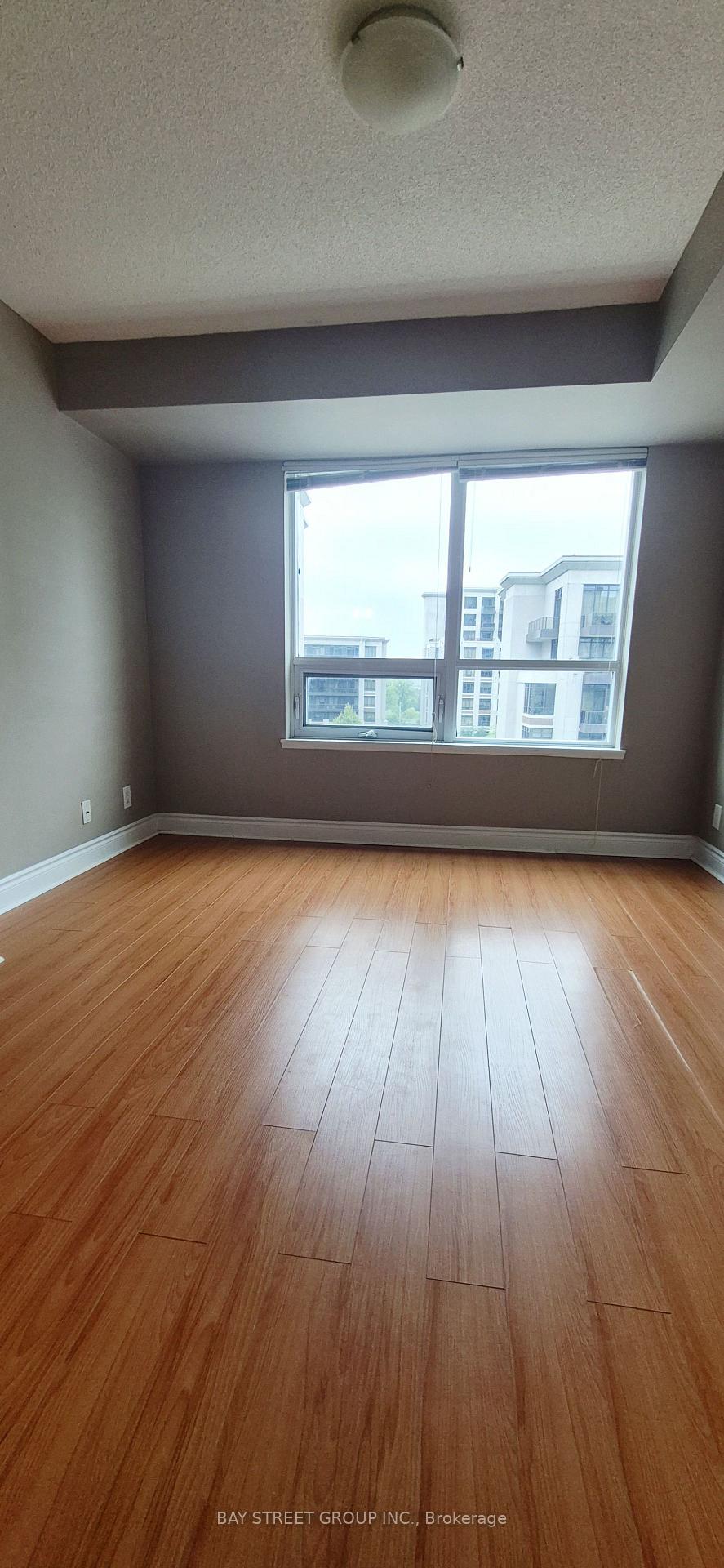 Photo 7 of Unit 812, 30 Clegg Road, Markham, Unionville — HOMEH