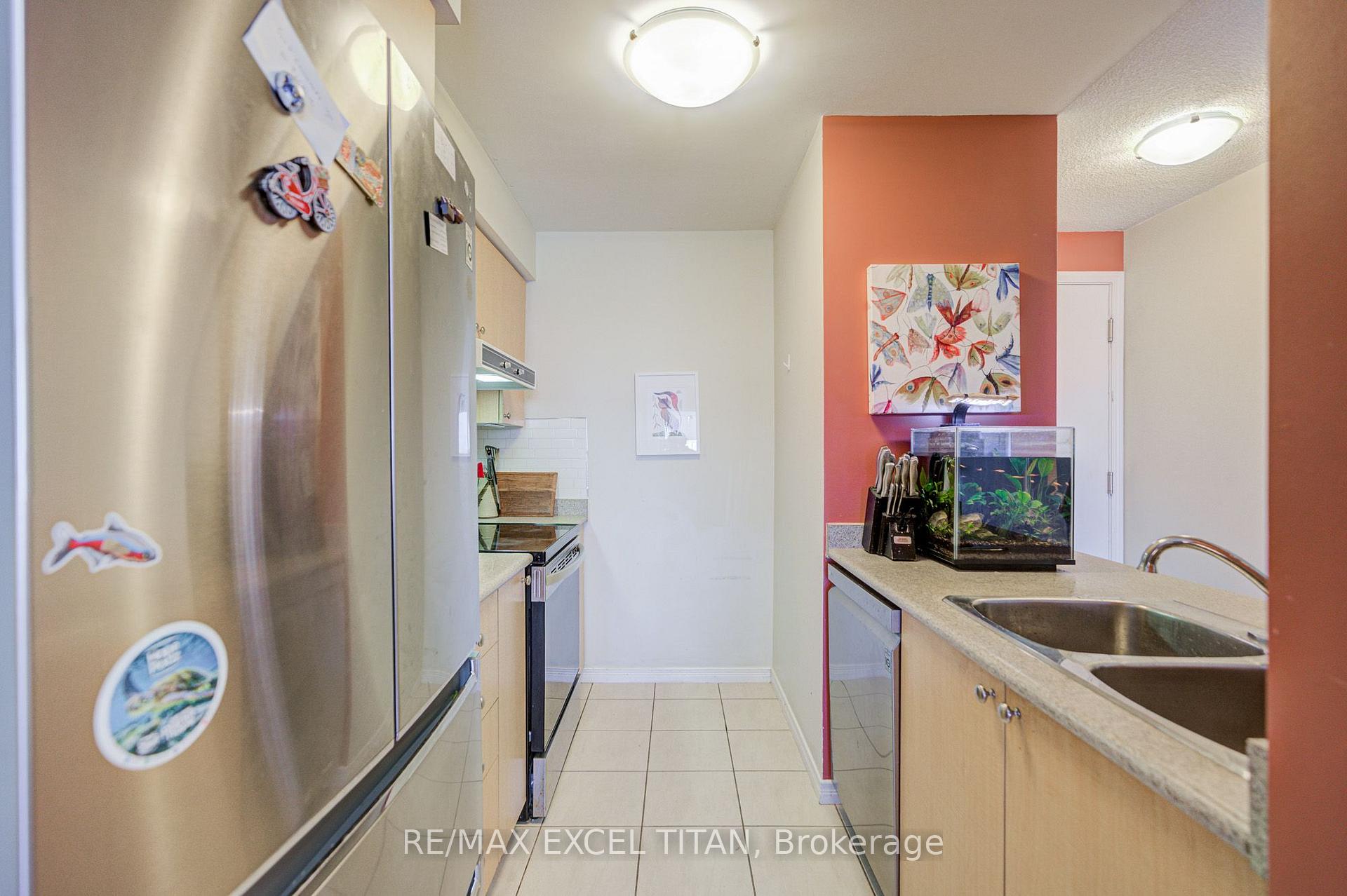 Photo 11 of Unit 1132, 60 Heintzman Street, Toronto, Junction Area — HOMEH
