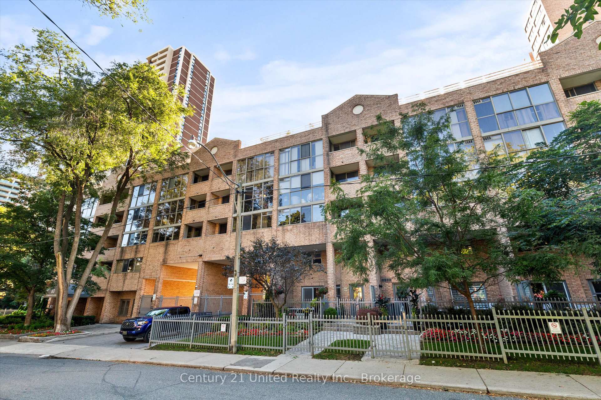 Front of Unit 504, 60 Homewood Avenue