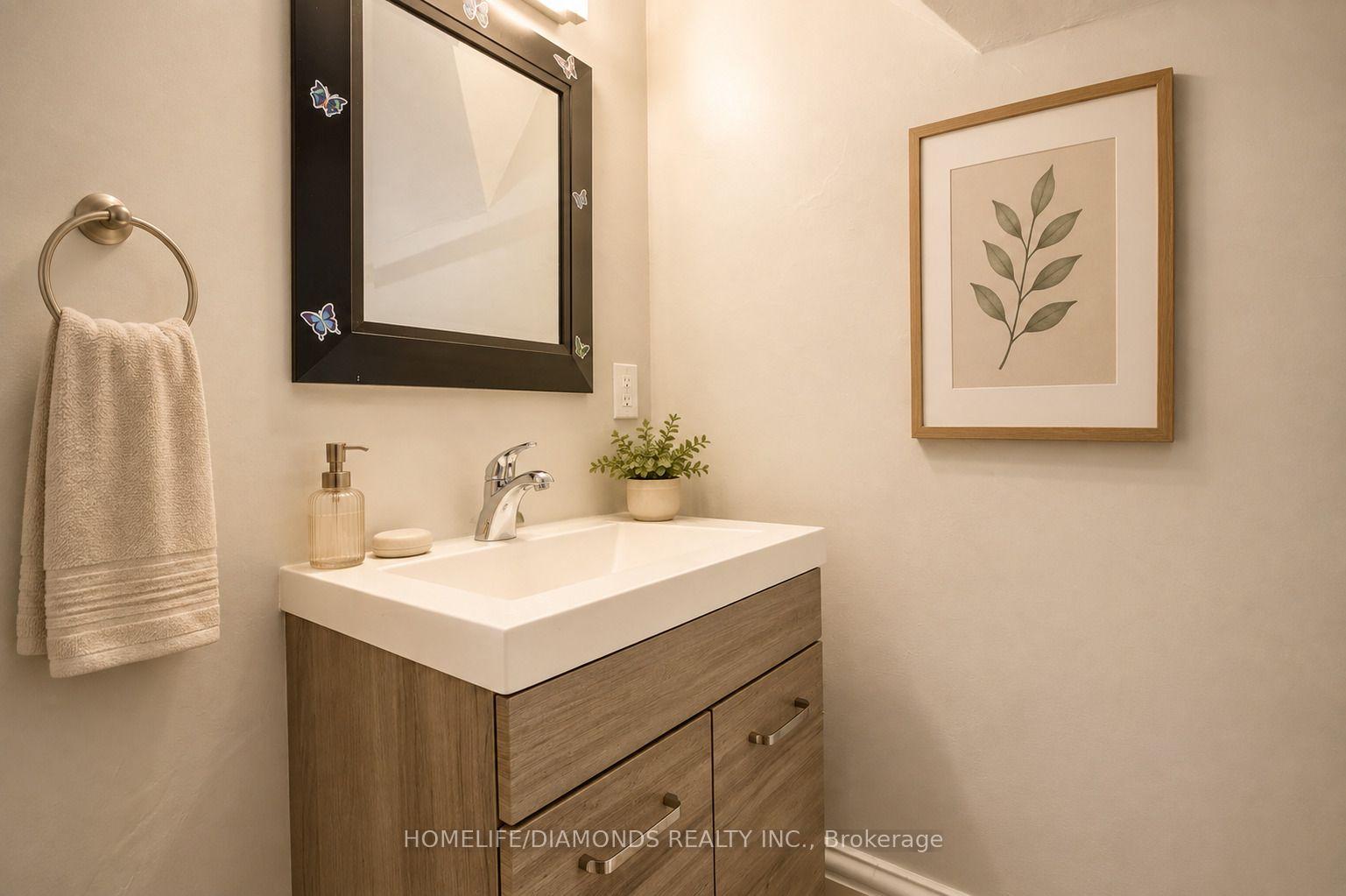 Photo 13 of 338 Hamilton Road, London, East L — HOMEH