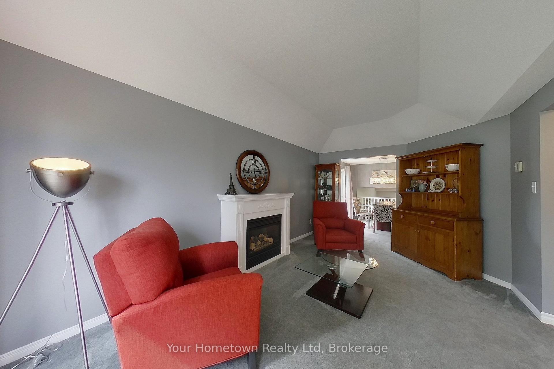 Photo 6 of 428 Flannery Drive, Centre Wellington, Fergus — HOMEH