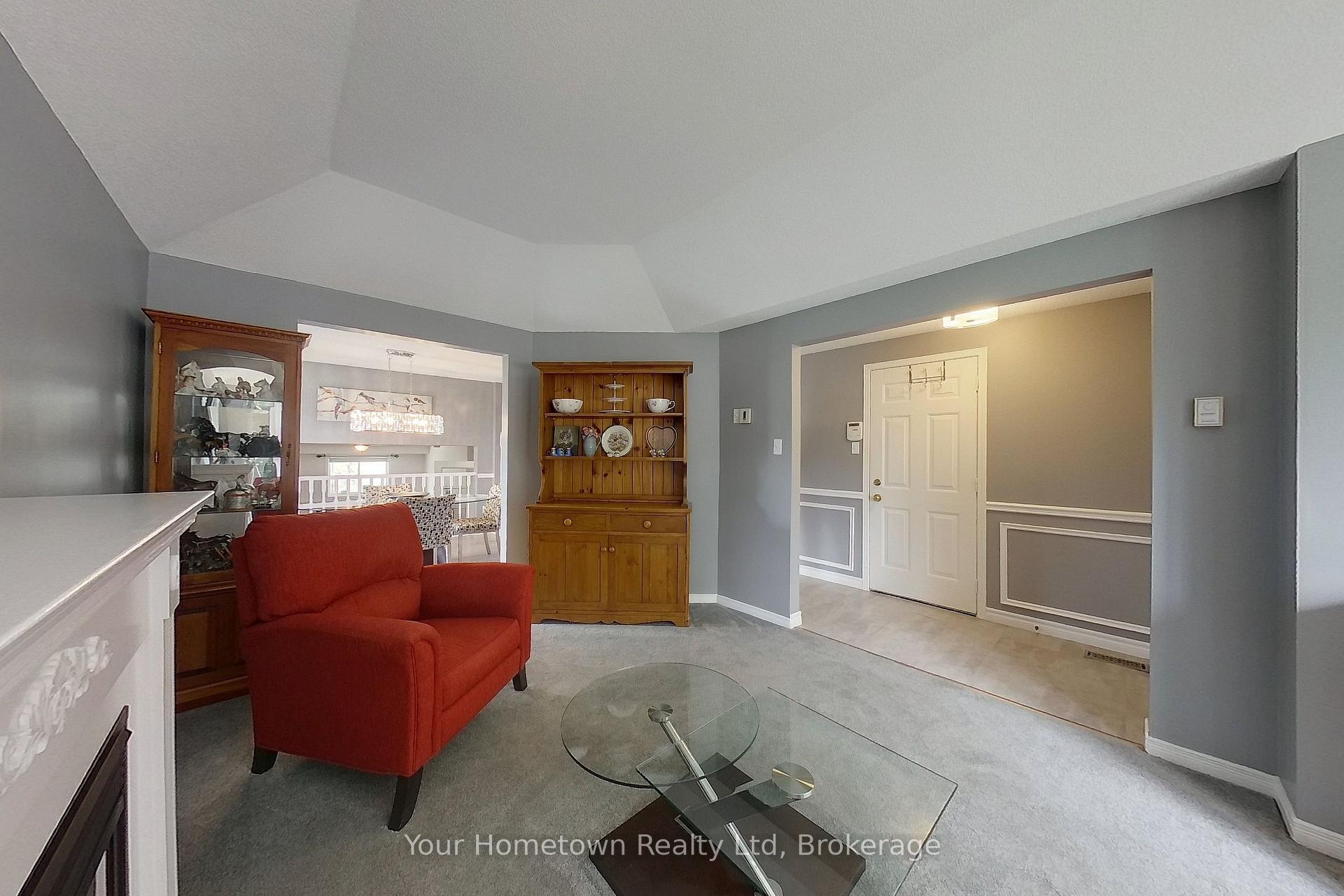 Photo 7 of 428 Flannery Drive, Centre Wellington, Fergus — HOMEH