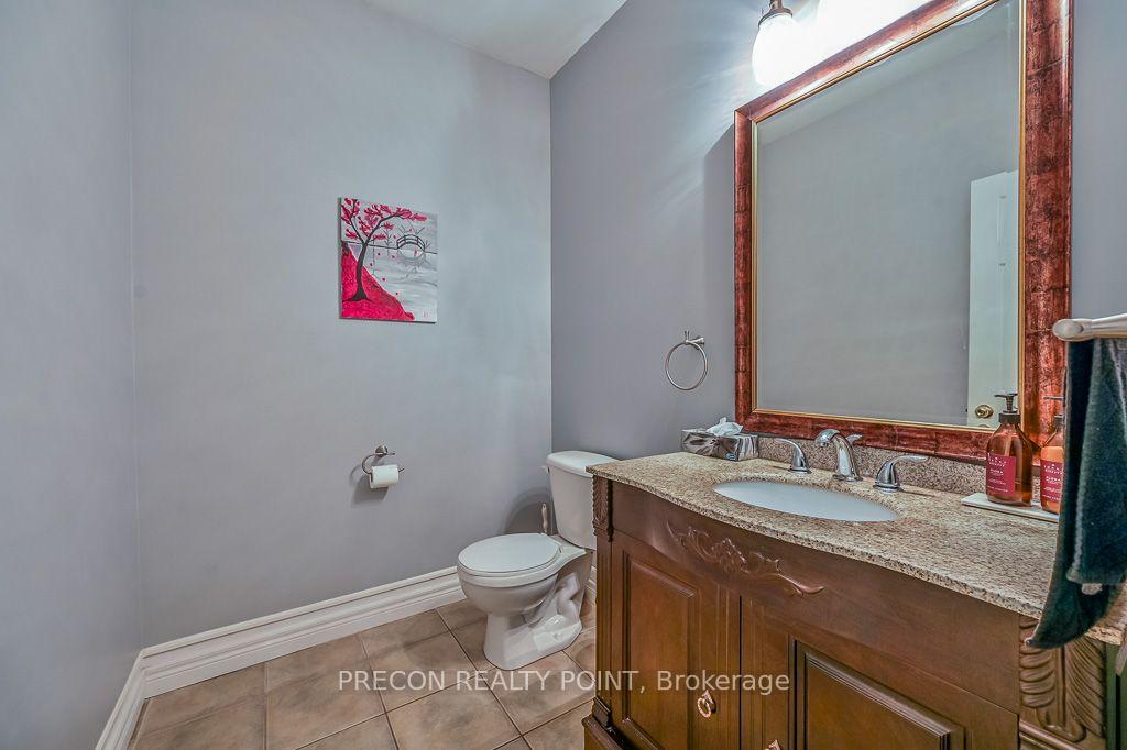 Photo 21 of 67 Jeffrey Drive, Hamilton, Ancaster — HOMEH