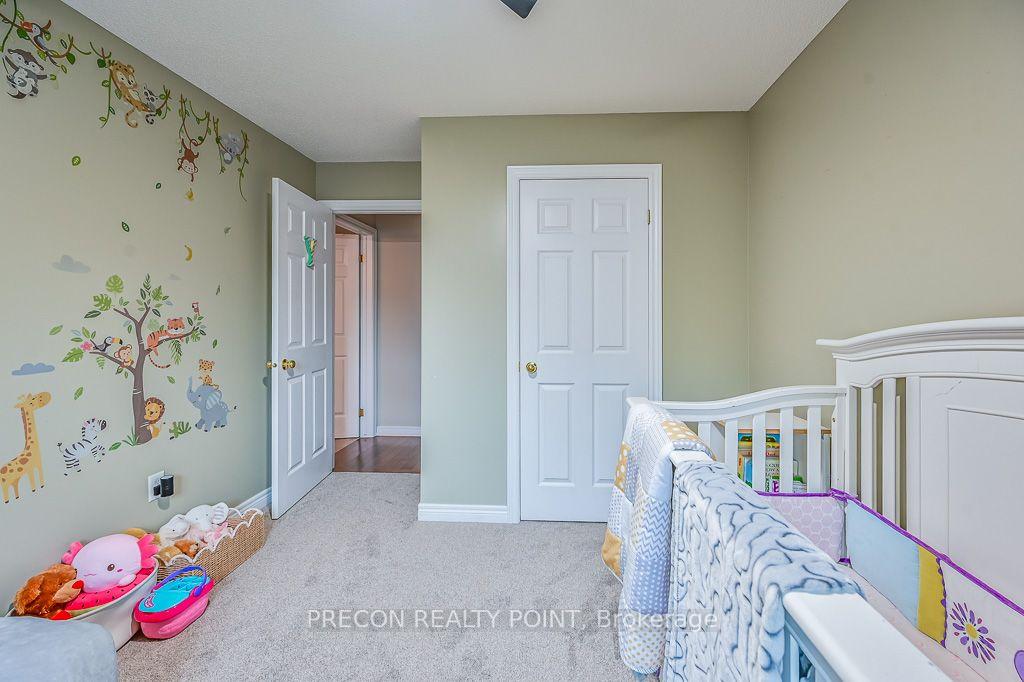 Photo 33 of 67 Jeffrey Drive, Hamilton, Ancaster — HOMEH