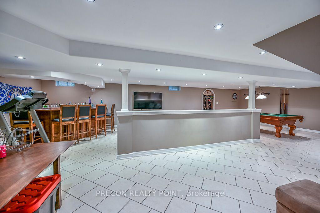 Photo 36 of 67 Jeffrey Drive, Hamilton, Ancaster — HOMEH