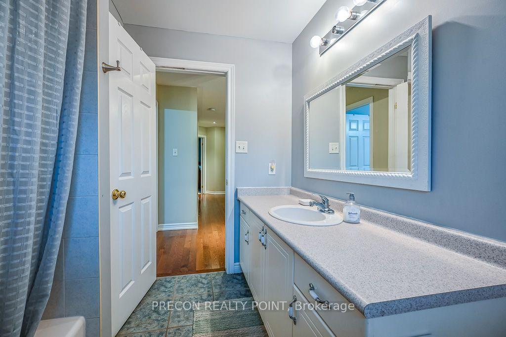 Photo 42 of 67 Jeffrey Drive, Hamilton, Ancaster — HOMEH