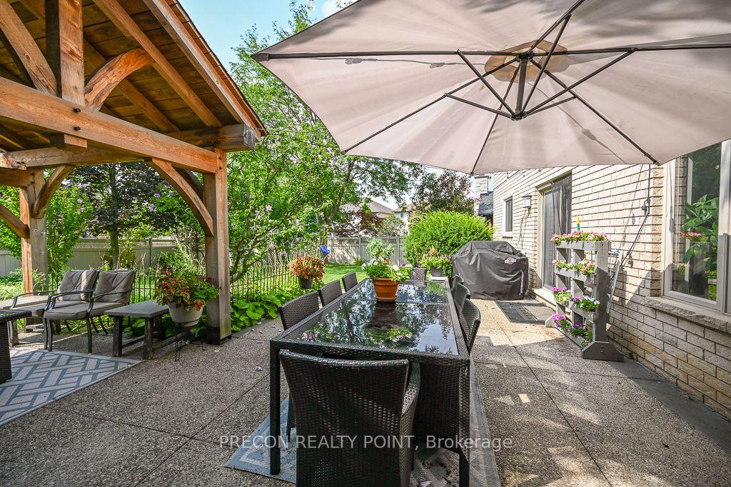 Photo 45 of 67 Jeffrey Drive, Hamilton, Ancaster — HOMEH