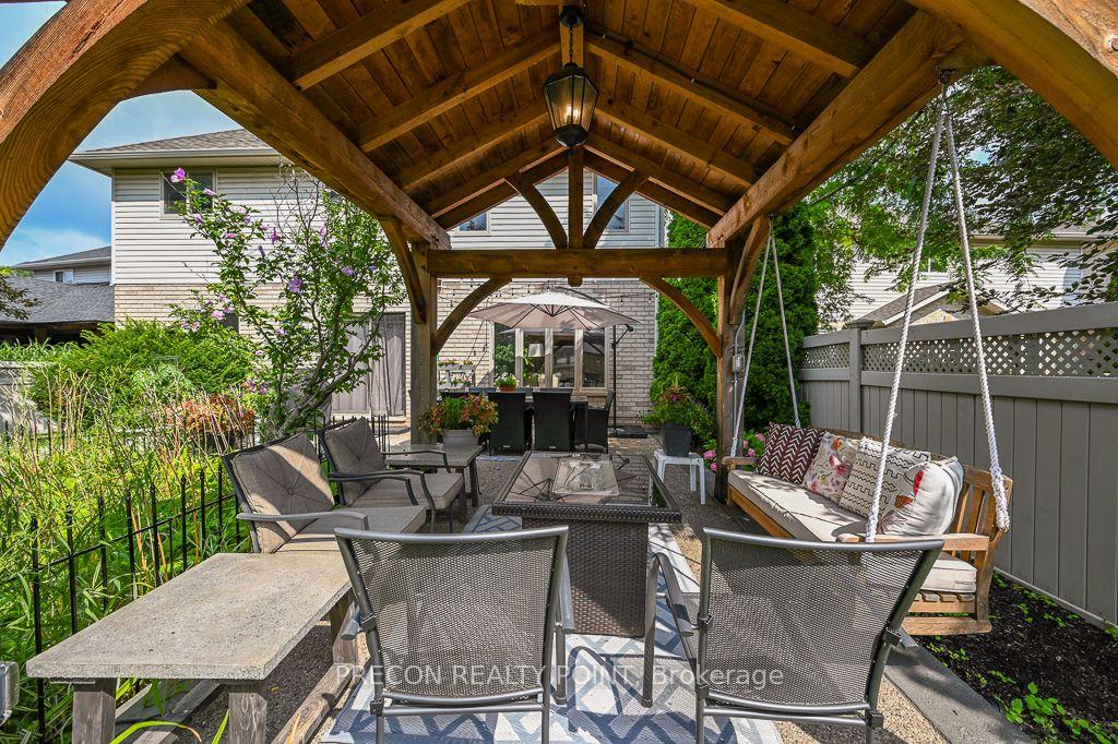 Photo 47 of 67 Jeffrey Drive, Hamilton, Ancaster — HOMEH