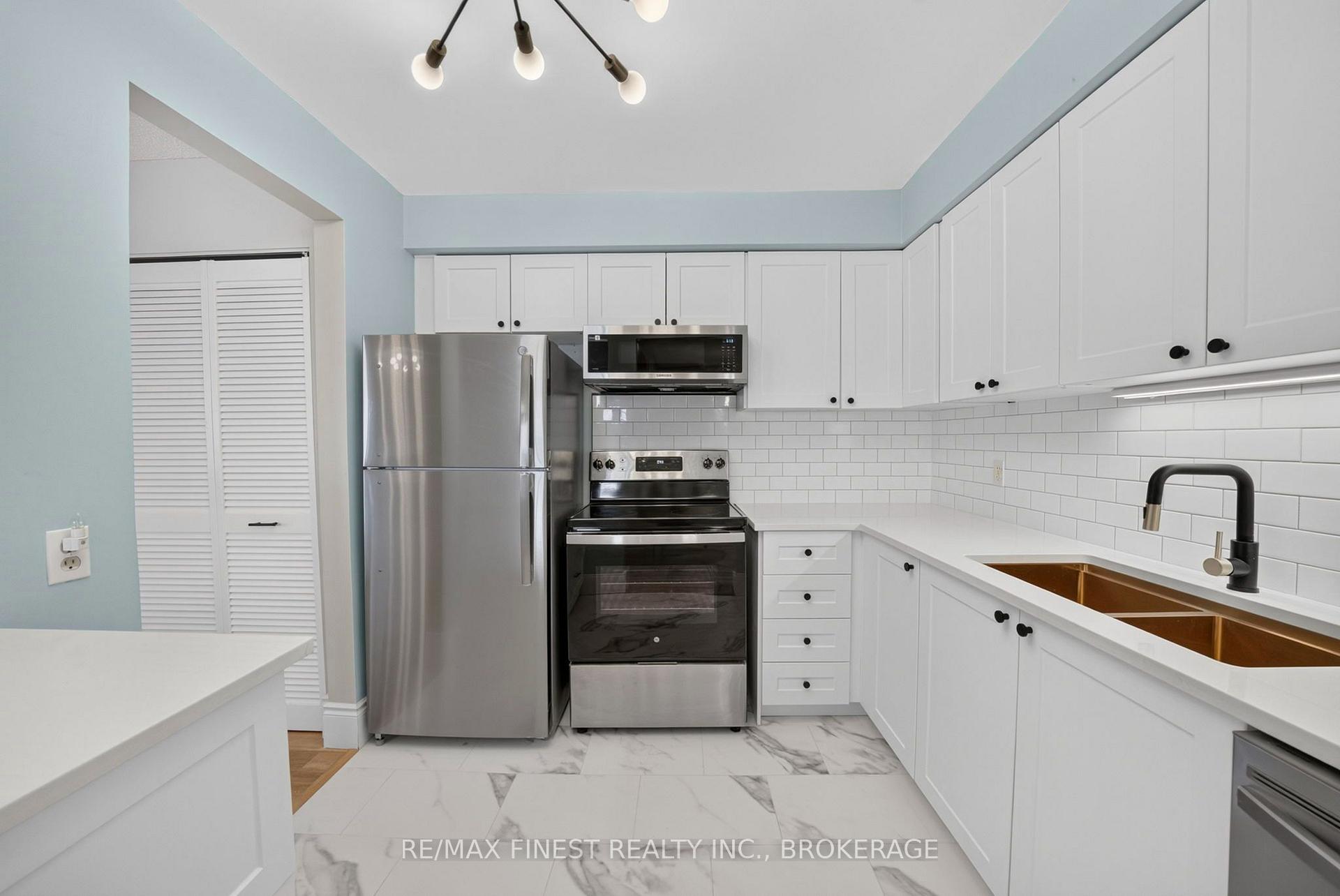Photo 7 of 811 Cunningham Crescent, Brockville, Brockville — HOMEH