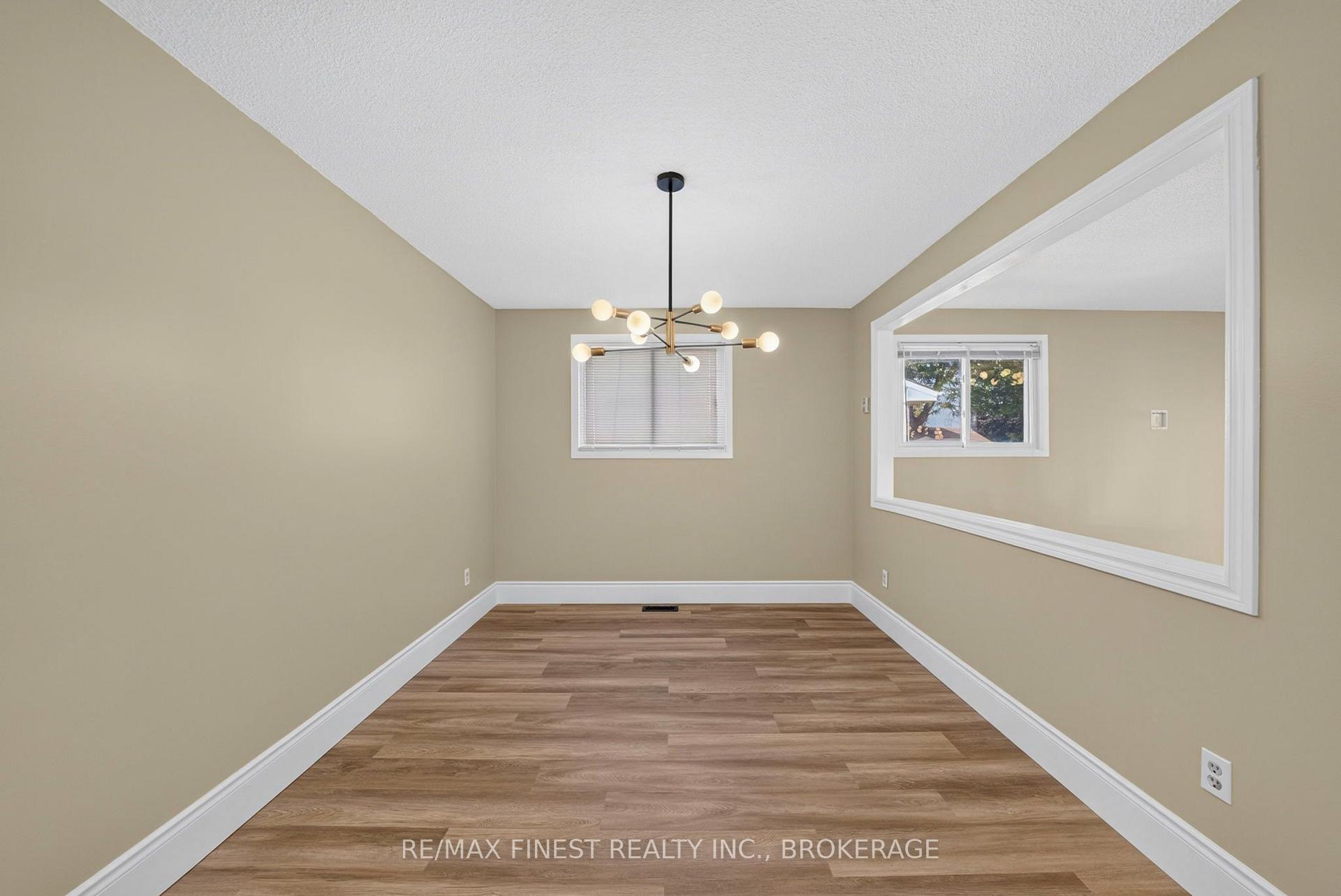 Photo 12 of 811 Cunningham Crescent, Brockville, Brockville — HOMEH