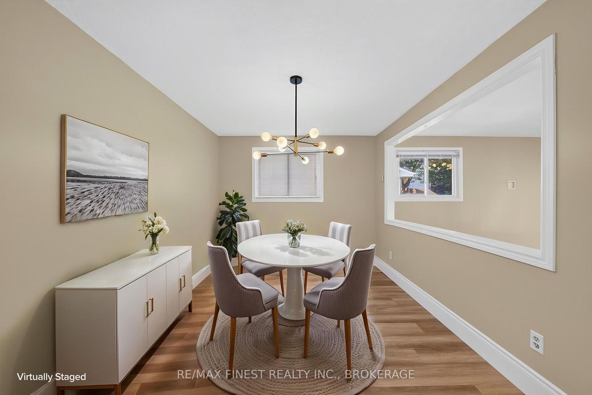 Photo 13 of 811 Cunningham Crescent, Brockville, Brockville — HOMEH