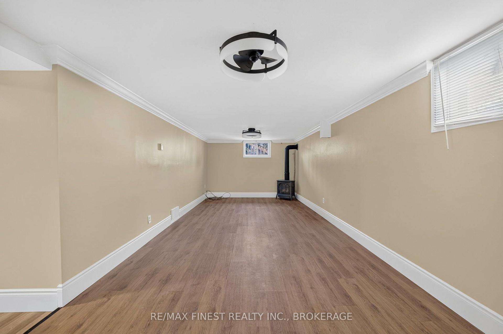 Photo 21 of 811 Cunningham Crescent, Brockville, Brockville — HOMEH