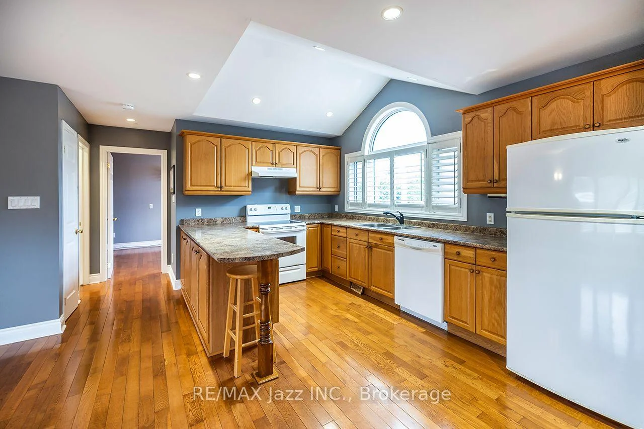 Photo 29 of 99 Hurd Street, Oshawa, Raglan — HOMEH