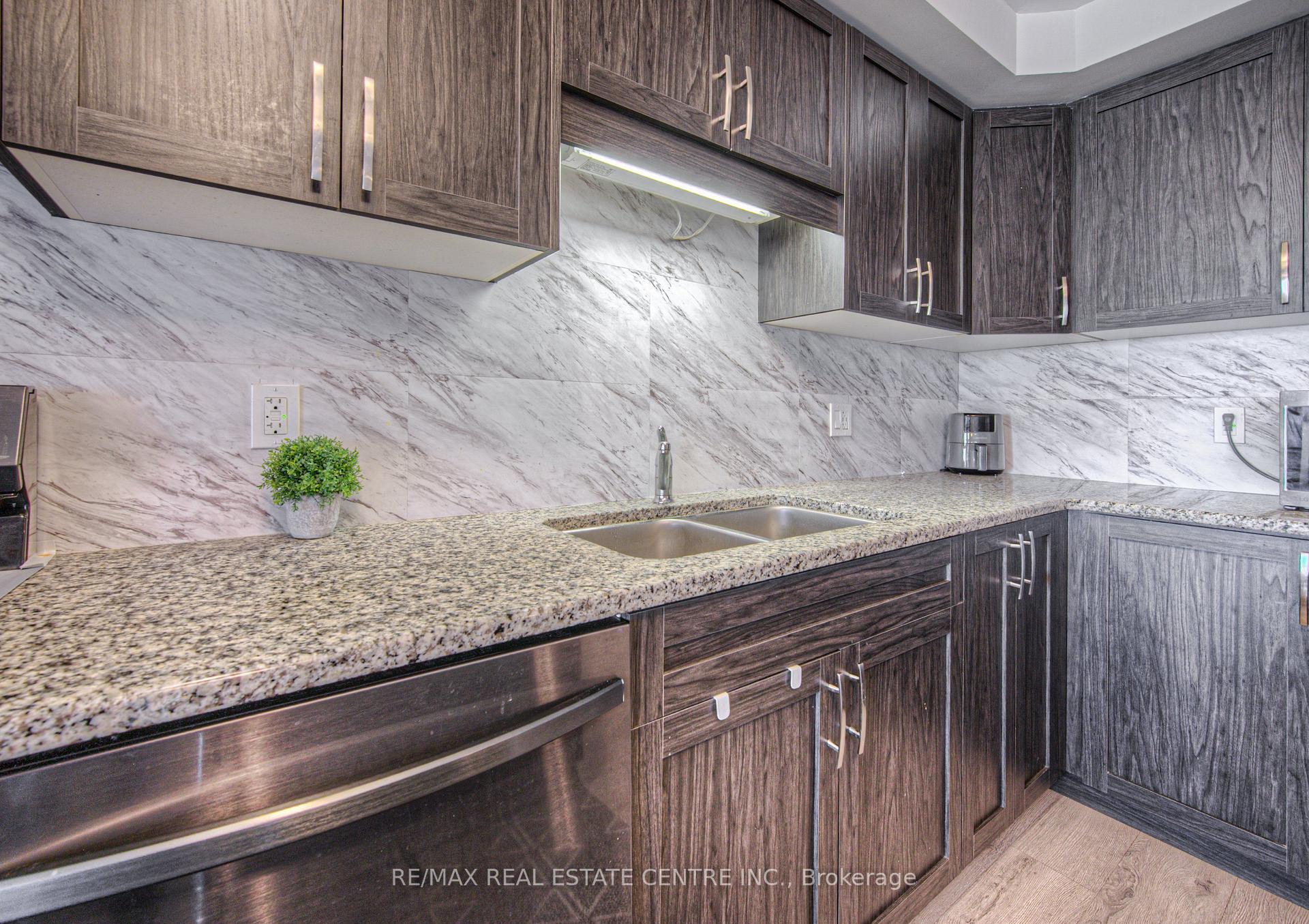 Photo 13 of Unit 119, 23 Valencia Avenue, Kitchener, Trussler — HOMEH