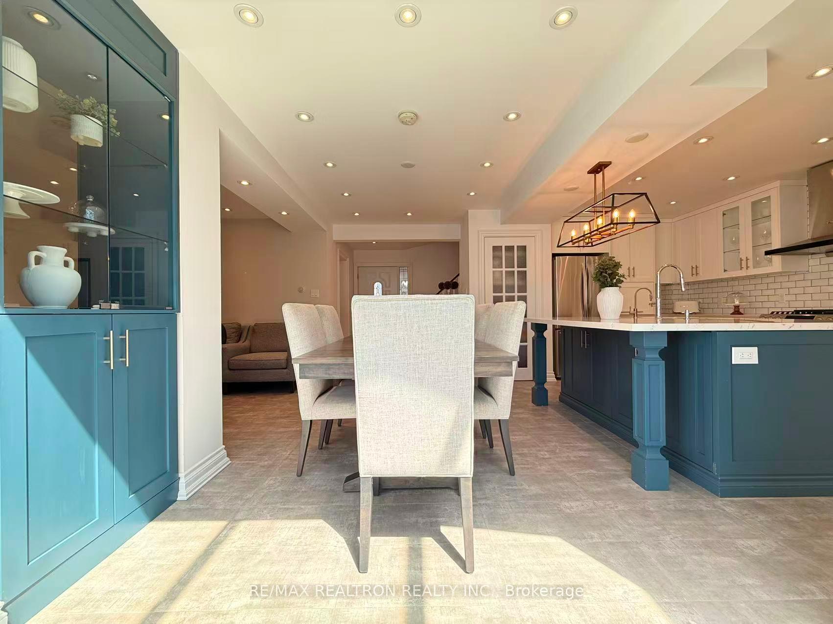 Photo 17 of 213 Roseheath Drive, Vaughan, Maple — HOMEH