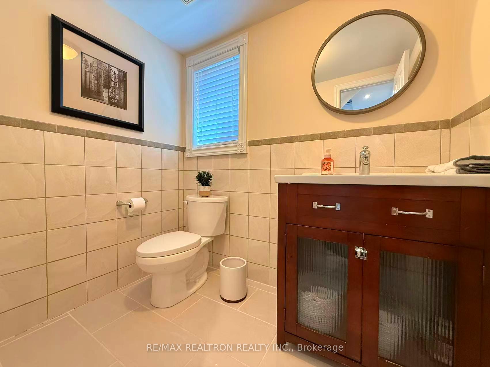 Photo 21 of 213 Roseheath Drive, Vaughan, Maple — HOMEH