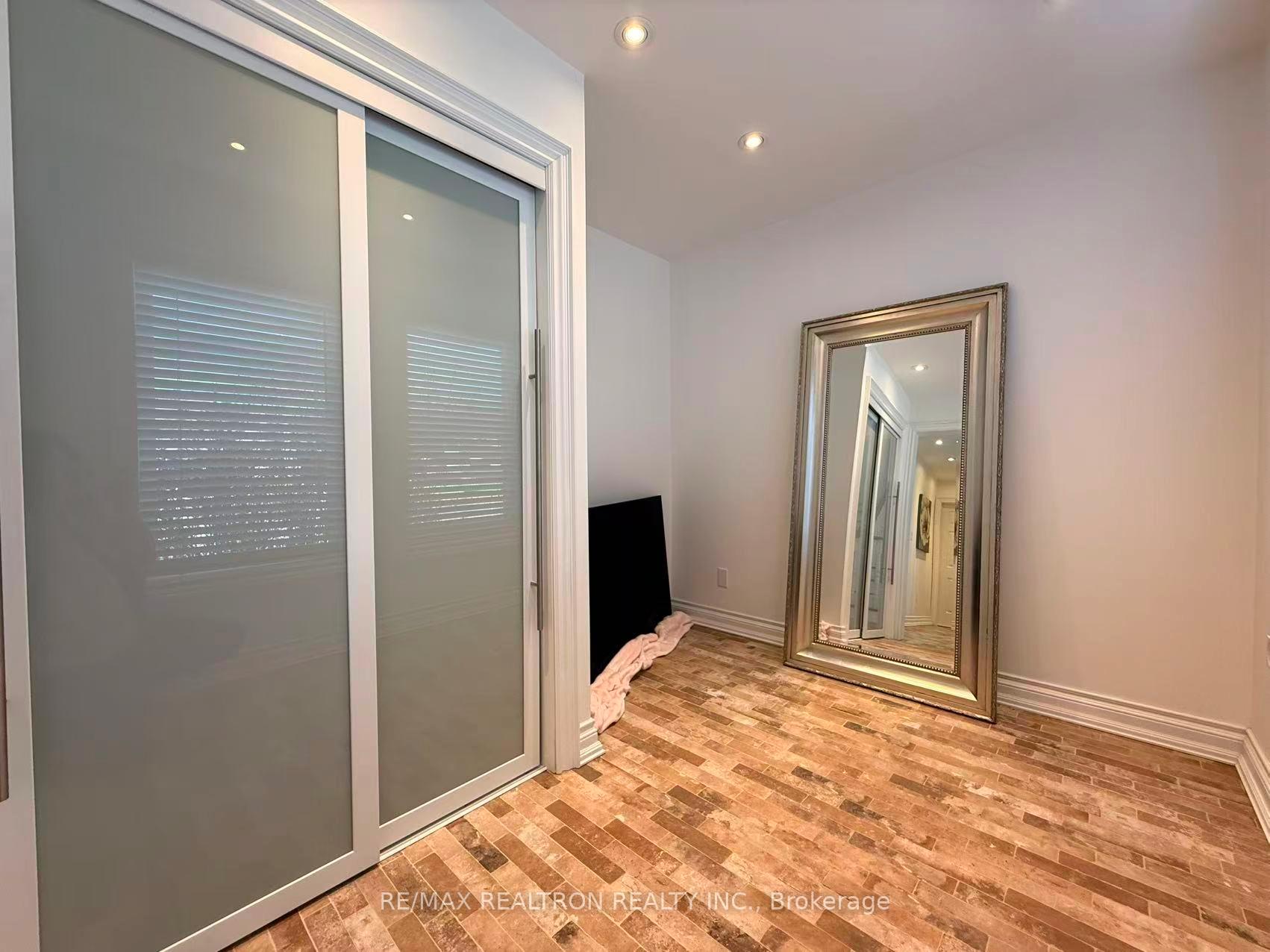 Photo 22 of 213 Roseheath Drive, Vaughan, Maple — HOMEH