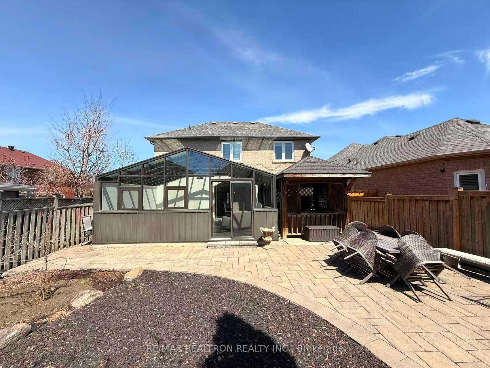 Photo 47 of 213 Roseheath Drive, Vaughan, Maple — HOMEH