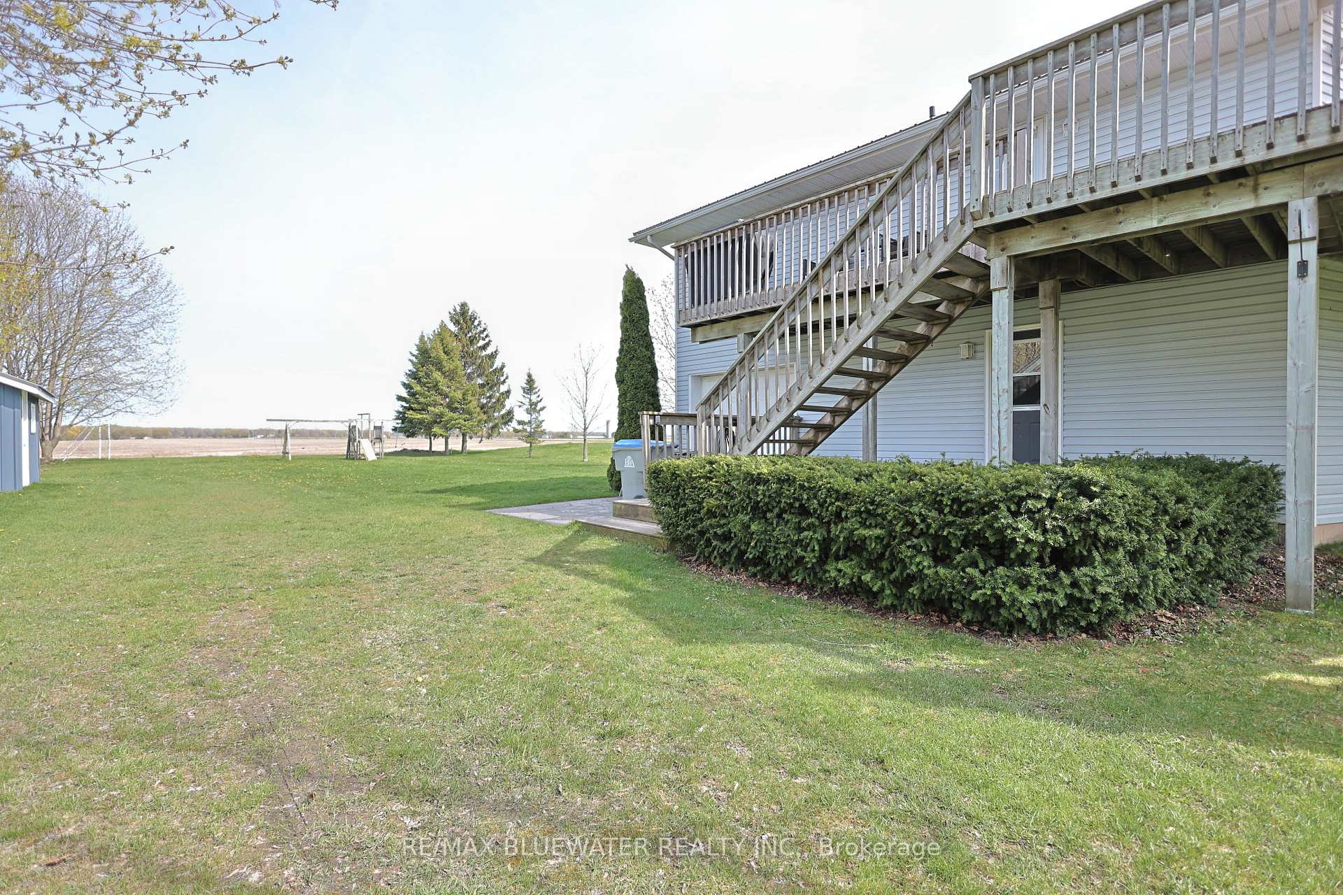 Photo 9 of 74156 Bluehaven Beach Drive, Bluewater, Stanley — HOMEH