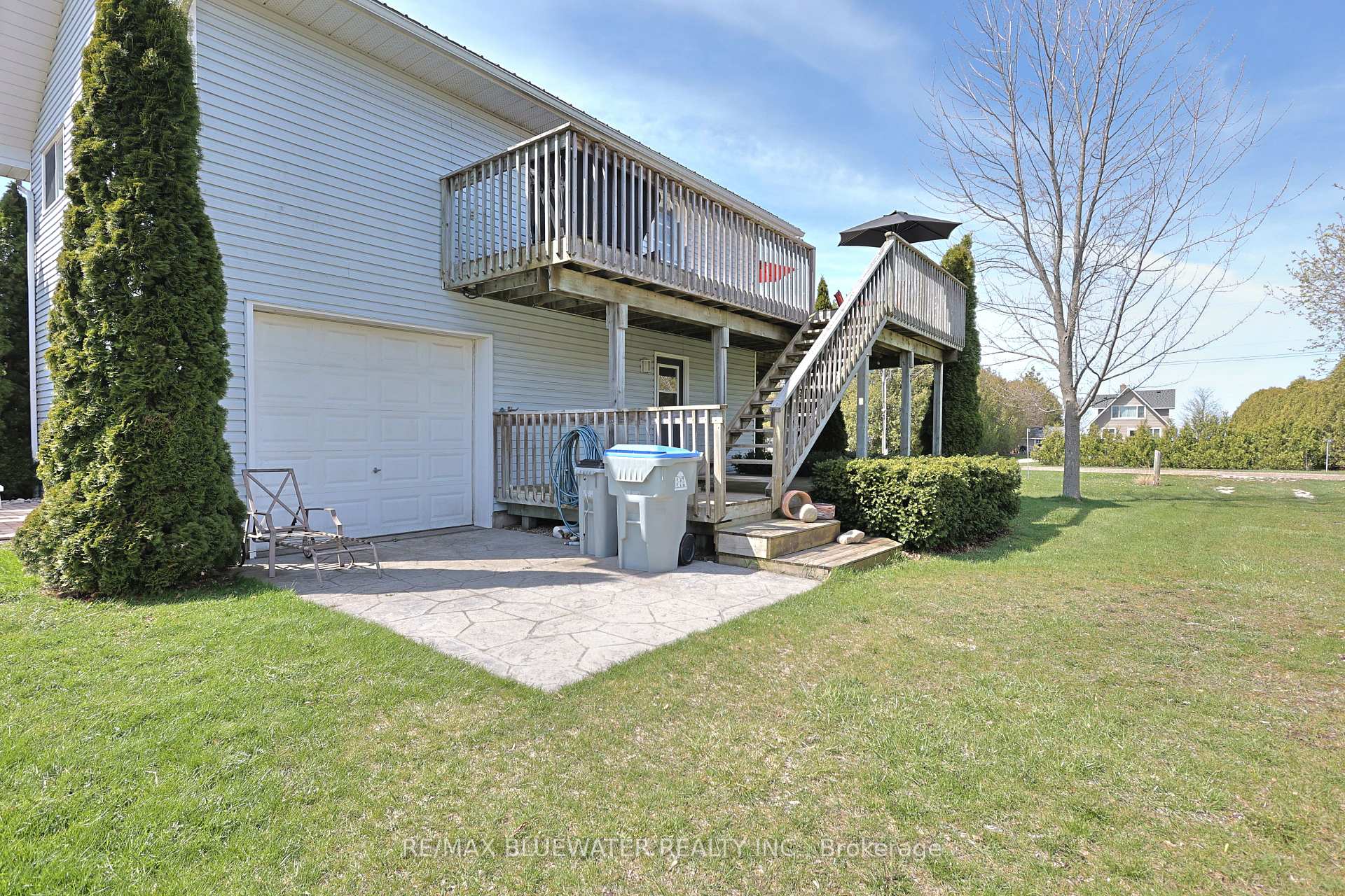Photo 11 of 74156 Bluehaven Beach Drive, Bluewater, Stanley — HOMEH