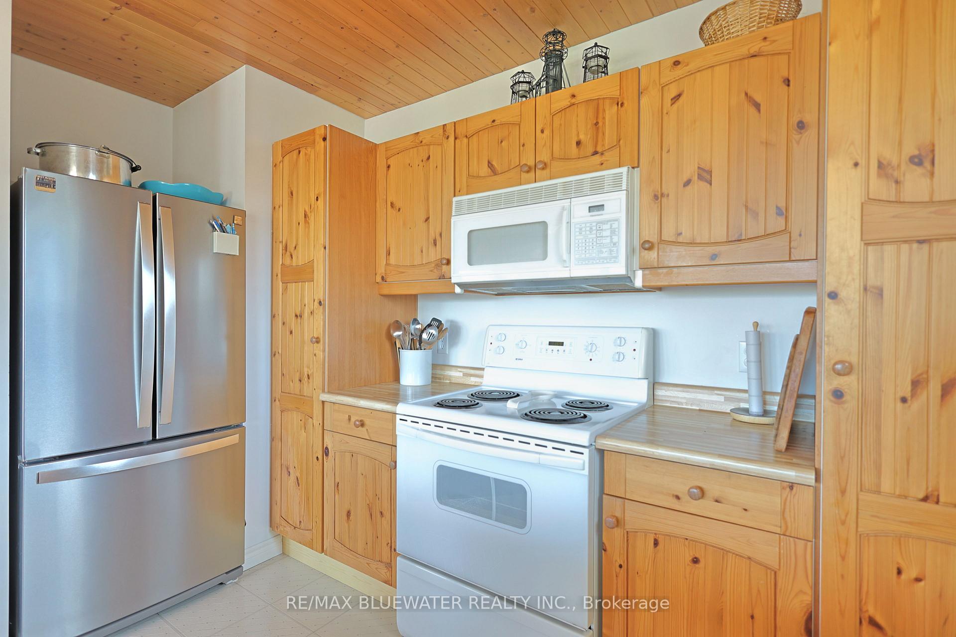 Photo 24 of 74156 Bluehaven Beach Drive, Bluewater, Stanley — HOMEH