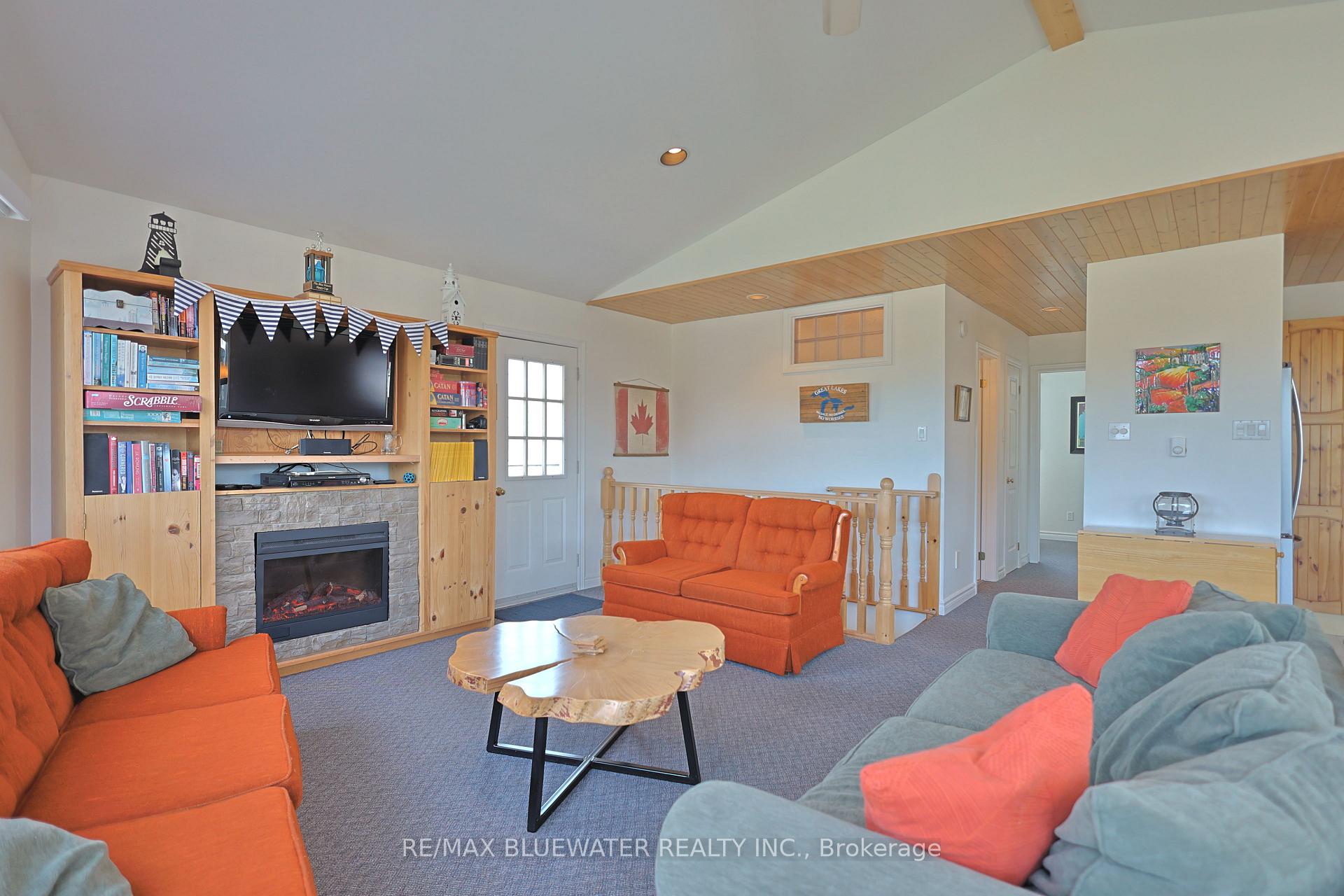 Photo 26 of 74156 Bluehaven Beach Drive, Bluewater, Stanley — HOMEH