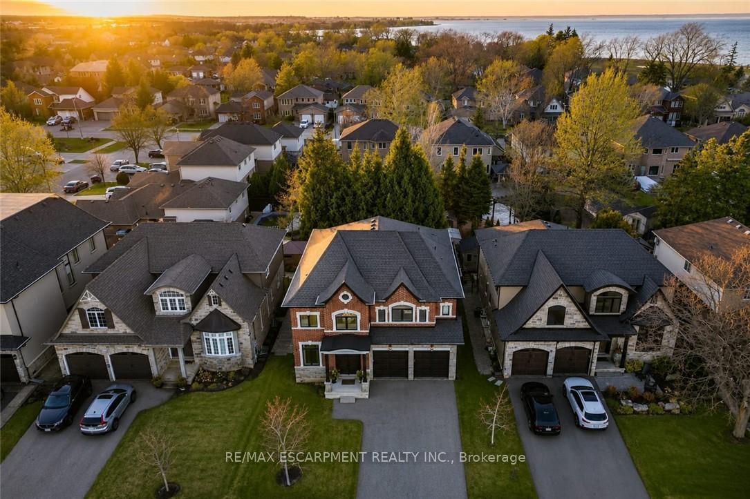 Photo 28 of 41 Creanona Boulevard, Hamilton, Winona Park — HOMEH