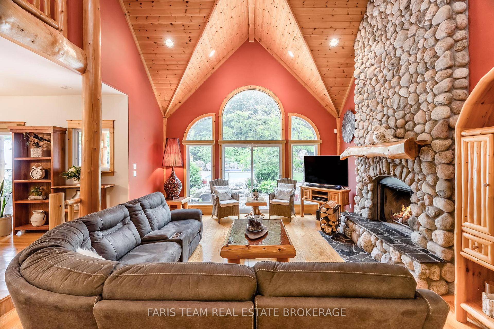 Photo 6 of 697 Lafontaine Road E, Tiny, Rural Tiny — HOMEH