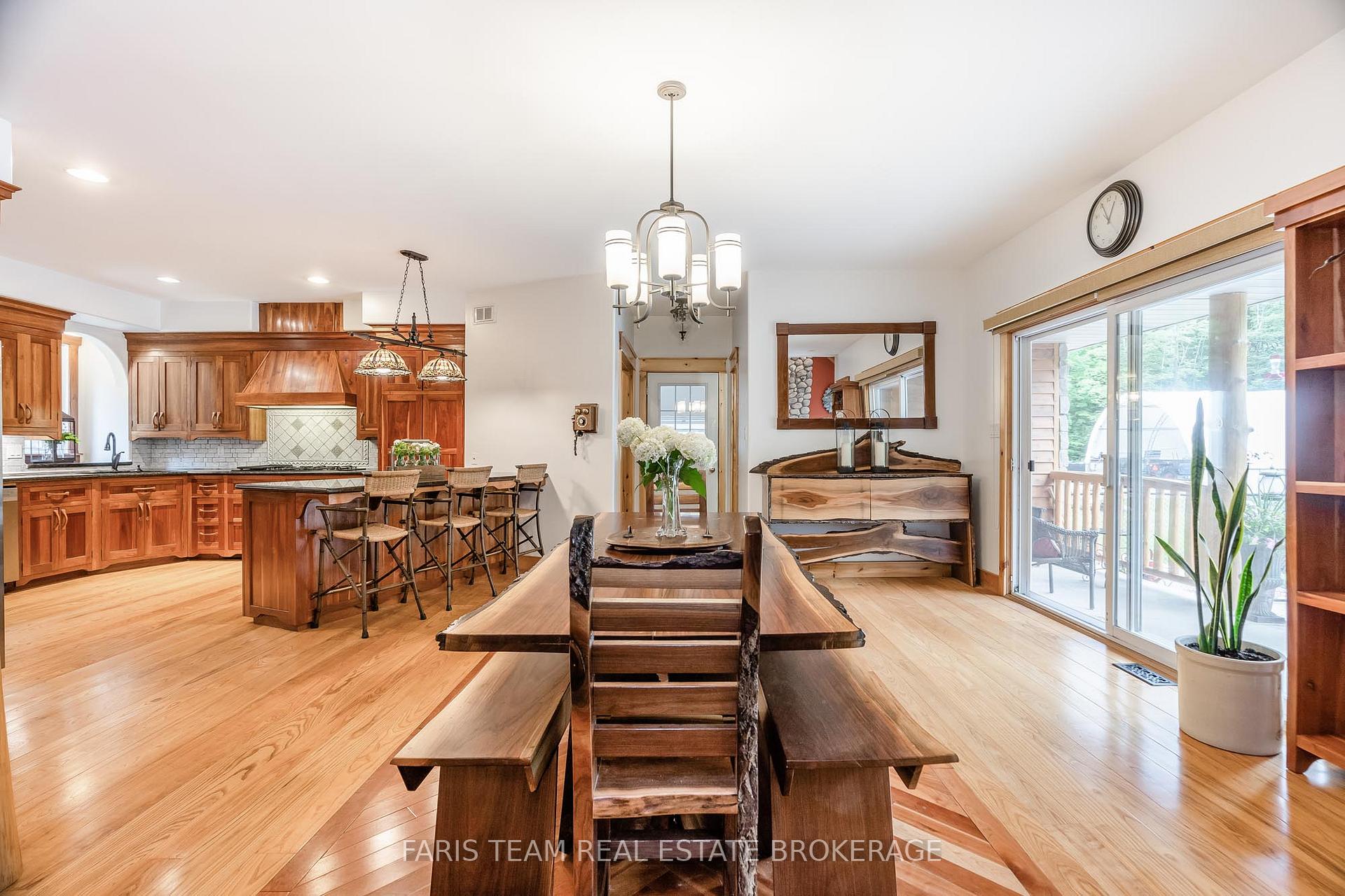 Photo 10 of 697 Lafontaine Road E, Tiny, Rural Tiny — HOMEH