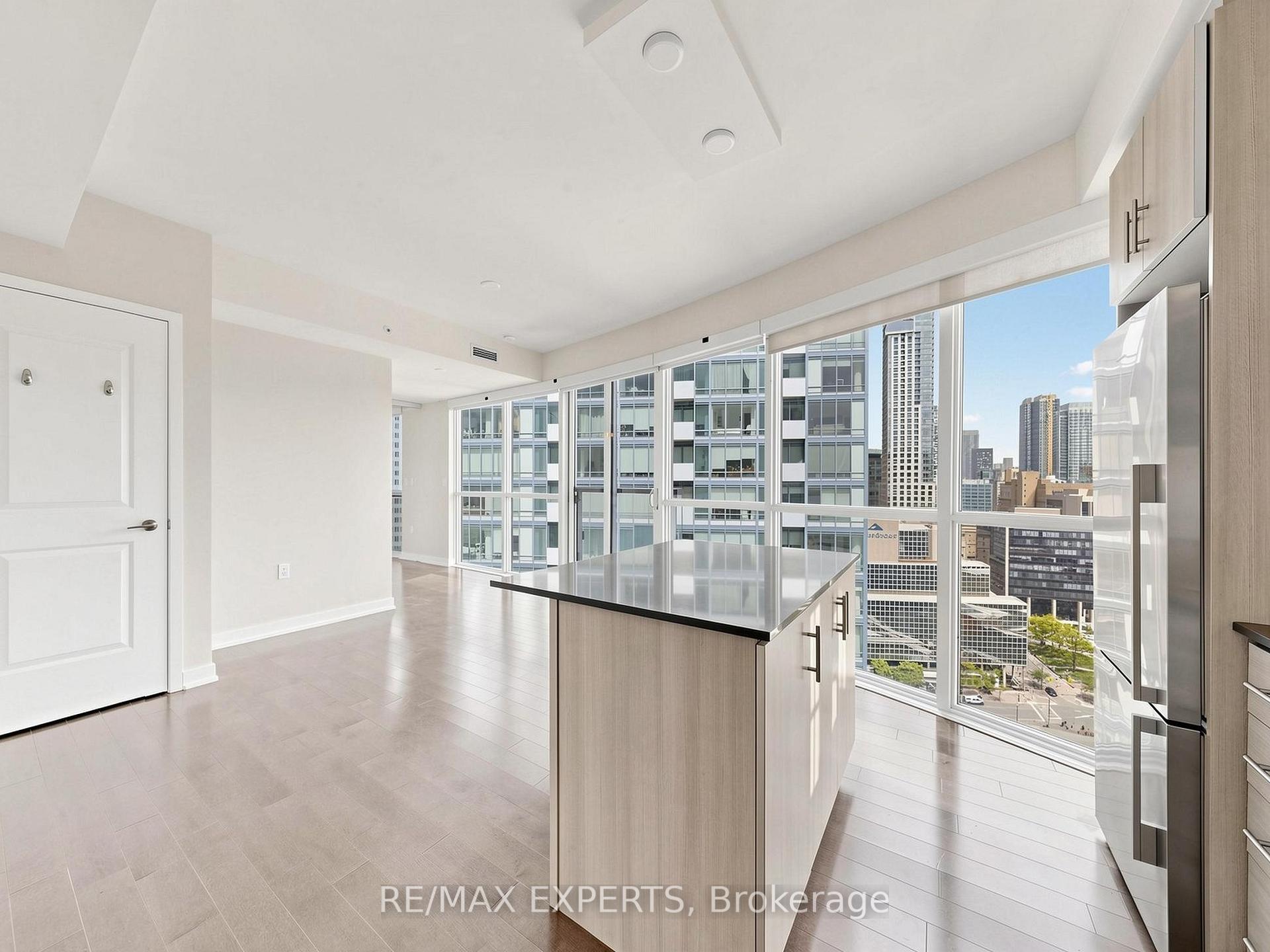 Photo 9 of Unit 2305, 1 The Esplanade Drive, Toronto, Waterfront Communities — HOMEH