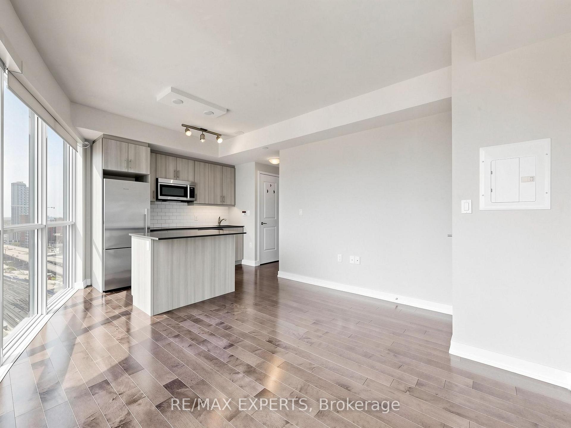 Photo 13 of Unit 2305, 1 The Esplanade Drive, Toronto, Waterfront Communities — HOMEH