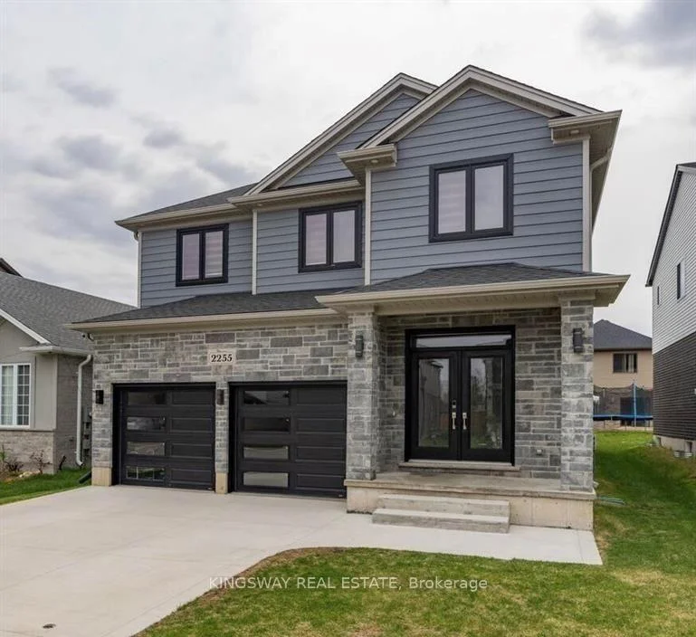 Photo 2 of 2255 Constance Avenue, London, South Y — HOMEH