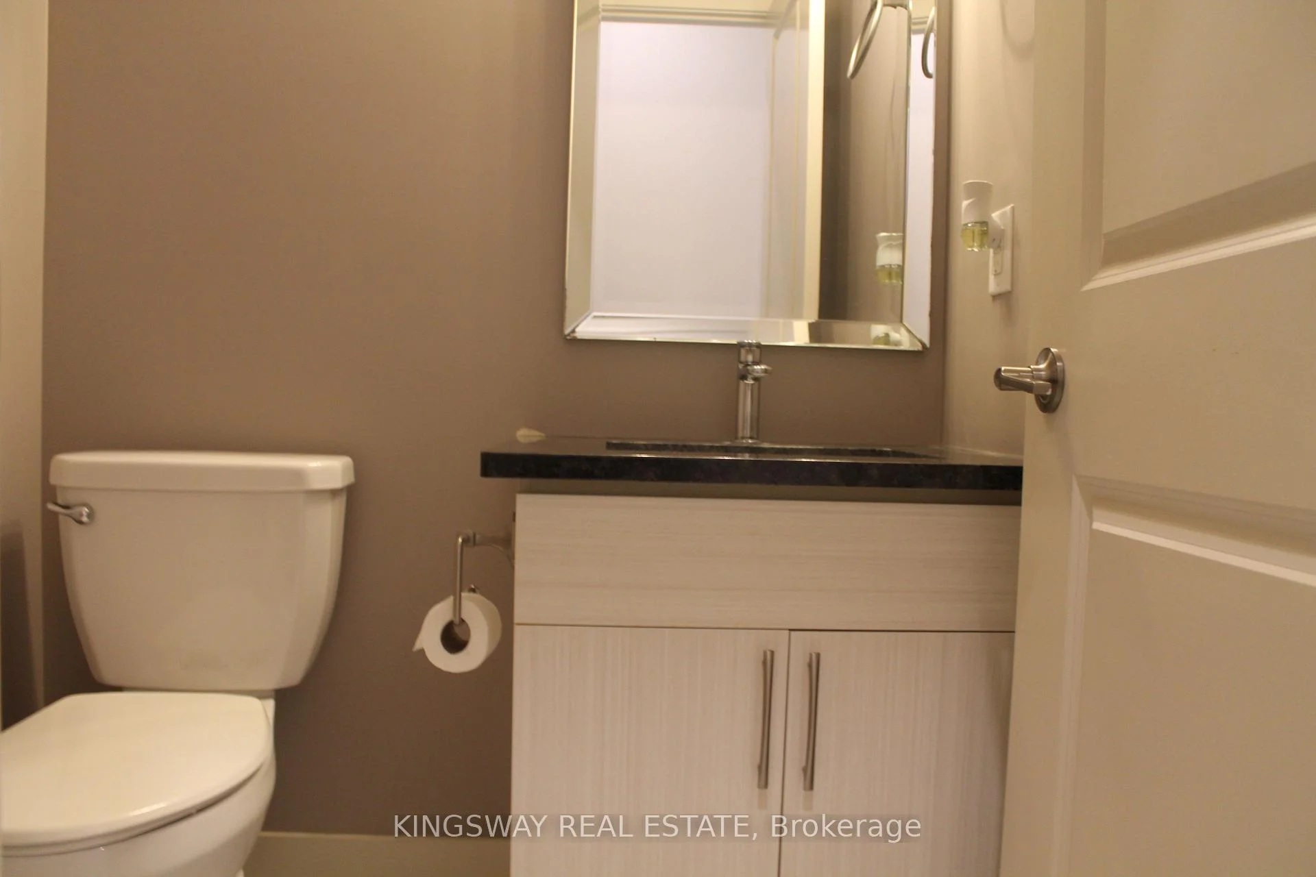 Photo 11 of 2255 Constance Avenue, London, South Y — HOMEH
