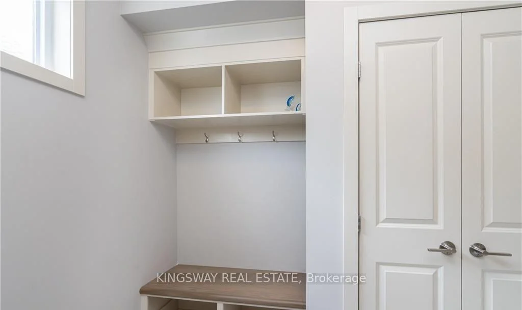 Photo 12 of 2255 Constance Avenue, London, South Y — HOMEH