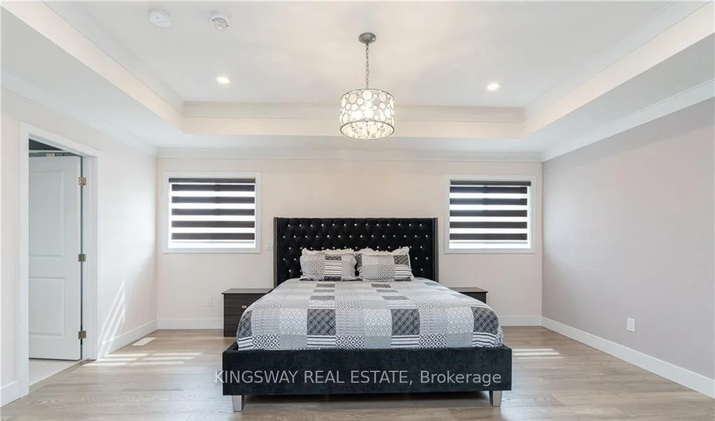 Photo 15 of 2255 Constance Avenue, London, South Y — HOMEH