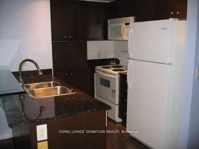 Photo 3 of Unit 1601, 8 York Street, Toronto, Waterfront Communities — HOMEH