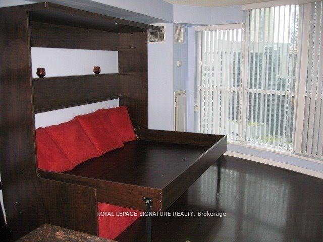 Photo 7 of Unit 1601, 8 York Street, Toronto, Waterfront Communities — HOMEH