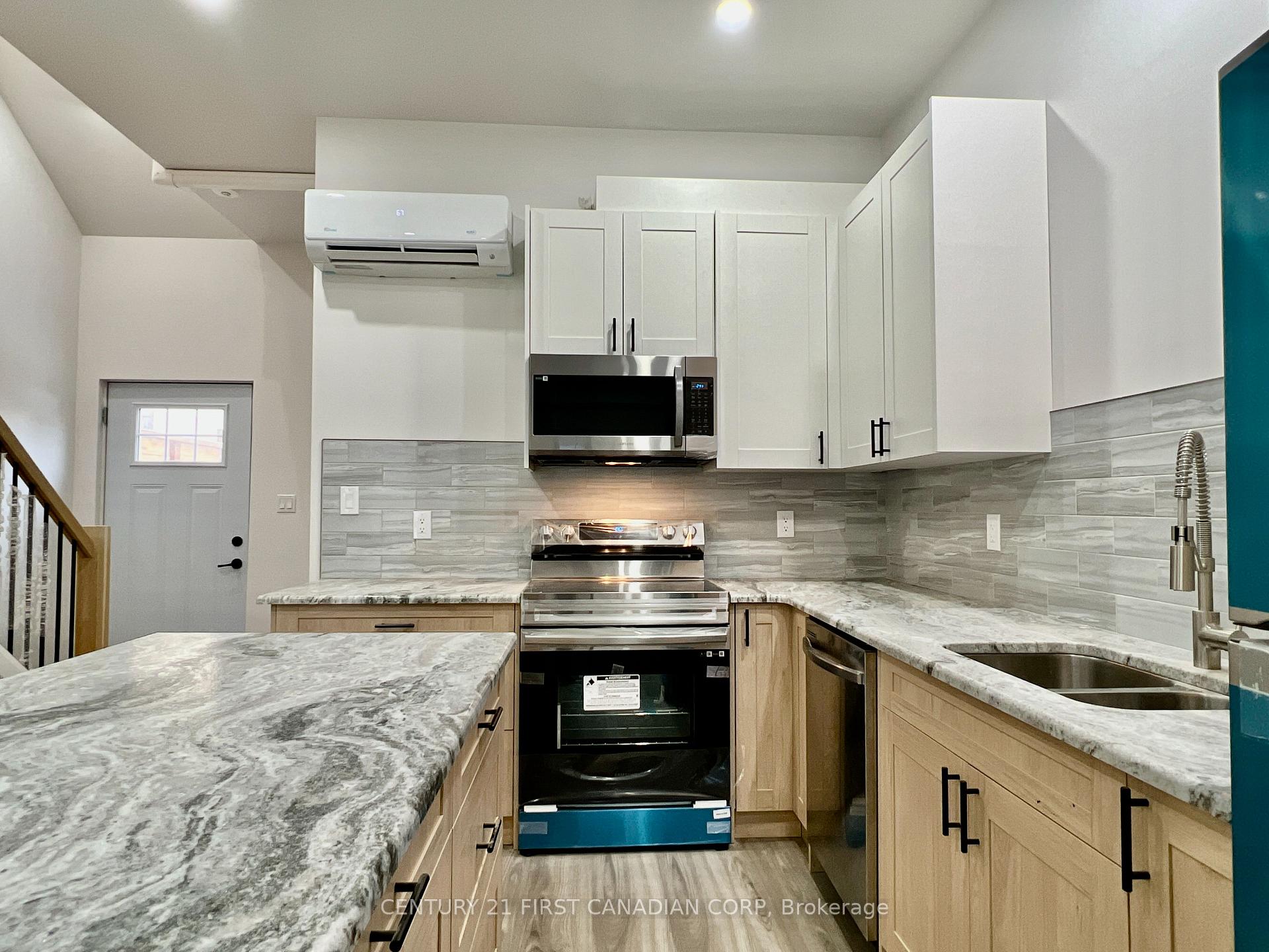 Photo 5 of Unit 2, 166 Central Avenue, London, East F — HOMEH