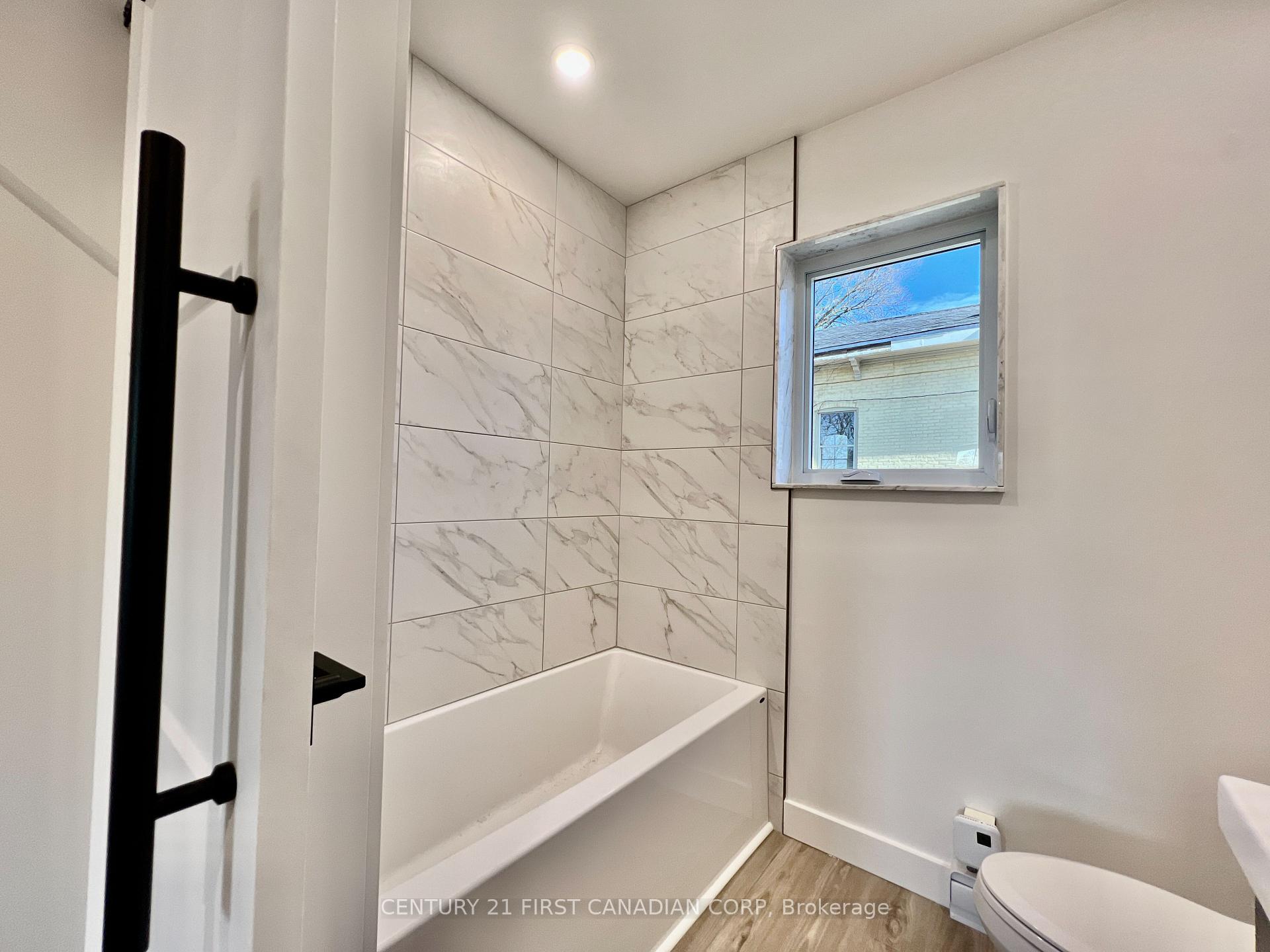 Photo 10 of Unit 2, 166 Central Avenue, London, East F — HOMEH