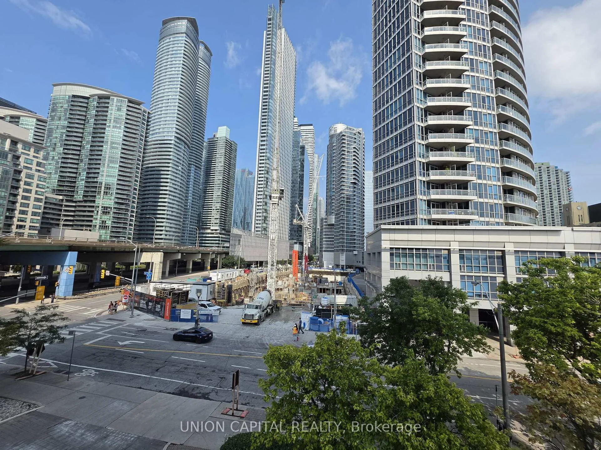 Photo 11 of Unit 302, 228 Queens Quay W, Toronto, Waterfront Communities — HOMEH