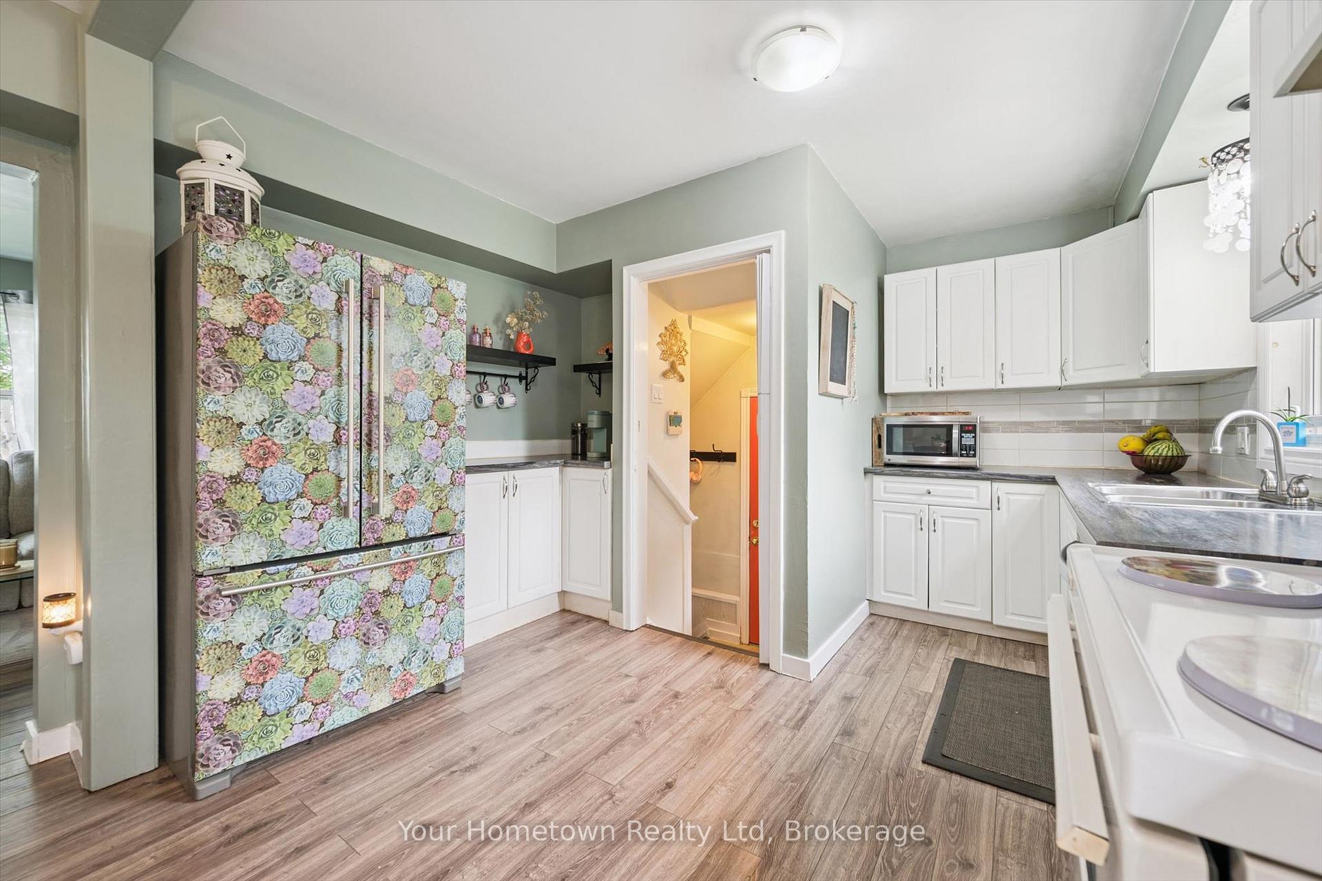 Photo 11 of 497 St Patrick Street E, Centre Wellington, Fergus — HOMEH